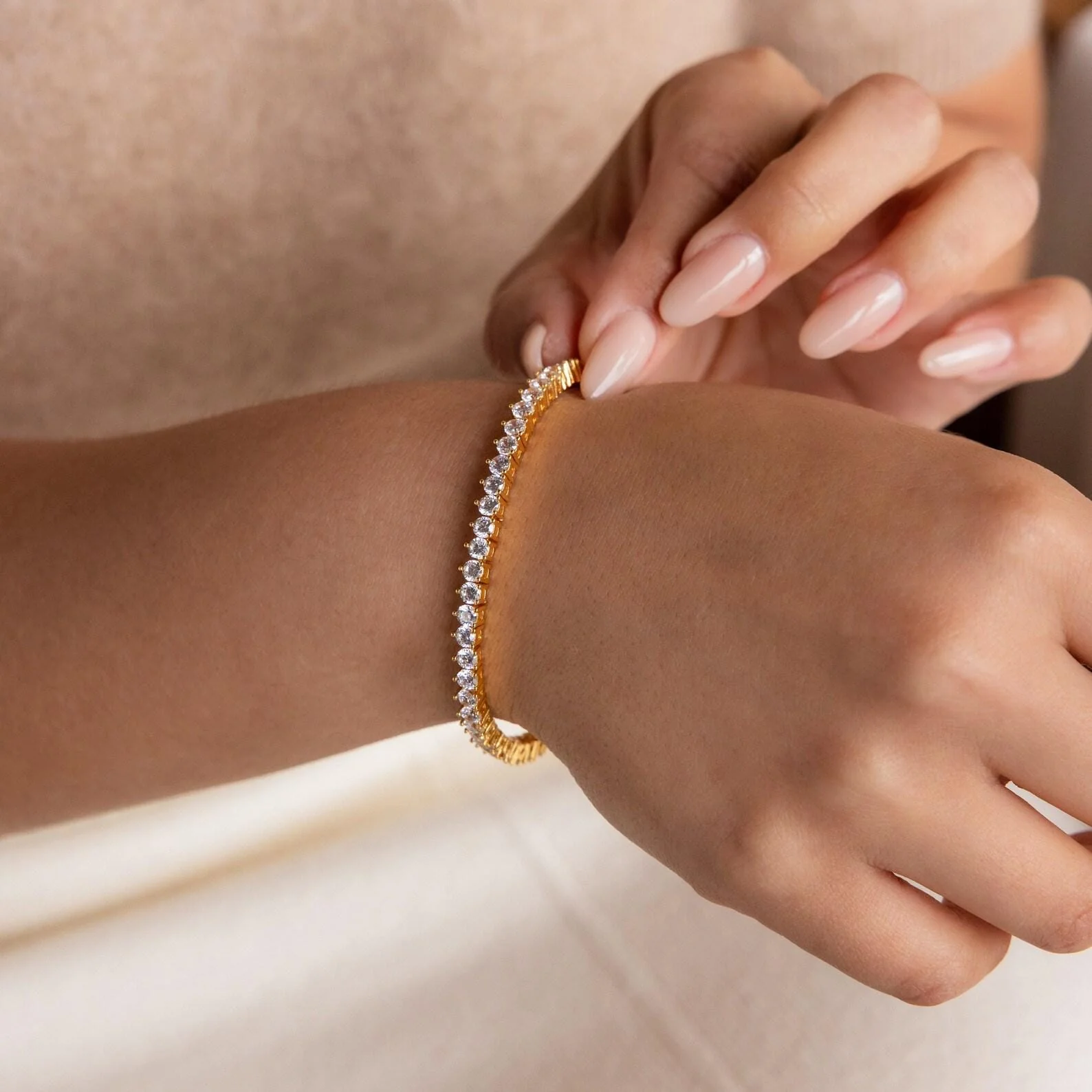 3-Prong Diamond Tennis Necklace & Bracelet Set in 18K Gold - Image 5