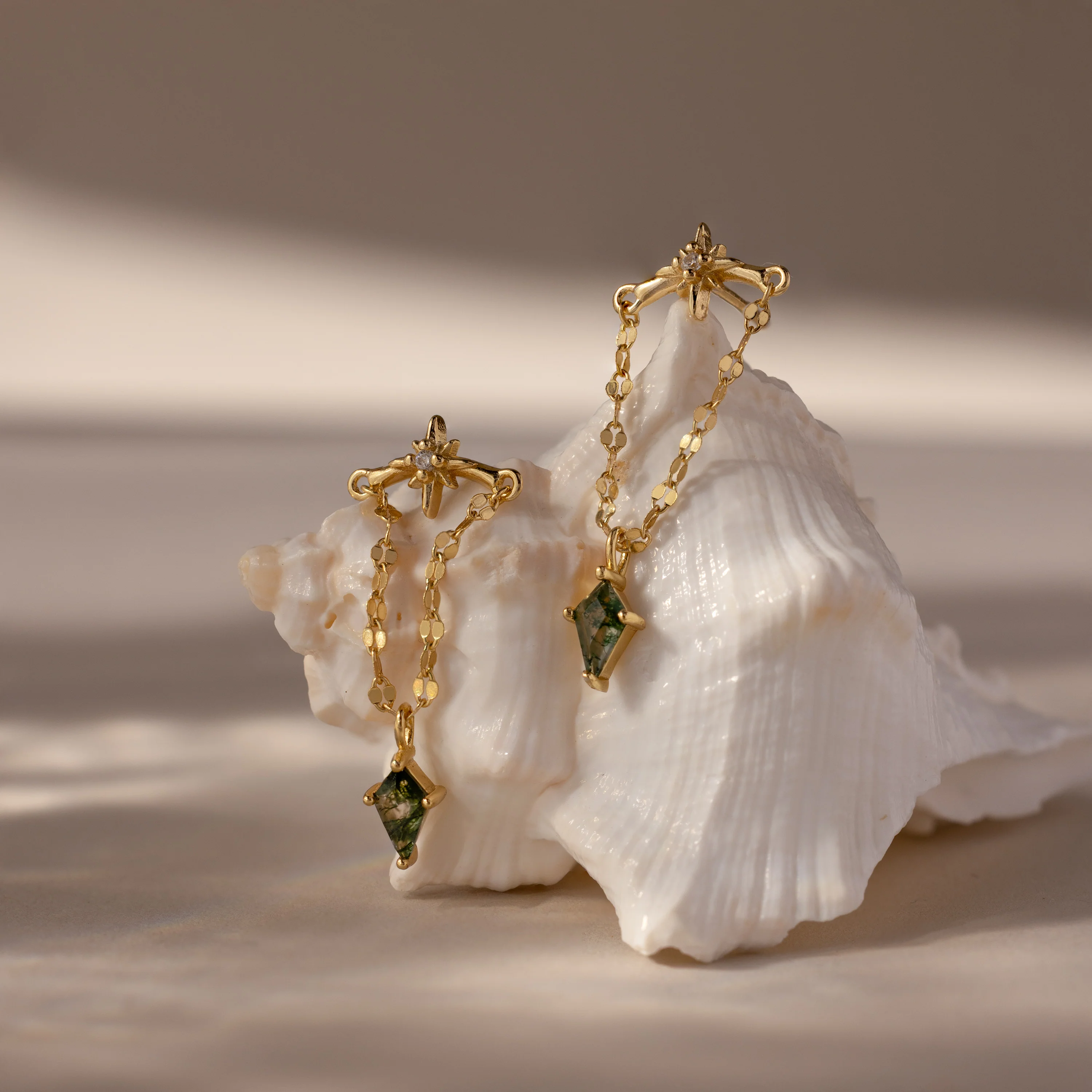 Agate Star Chain Earrings in 18K Gold - Image 3