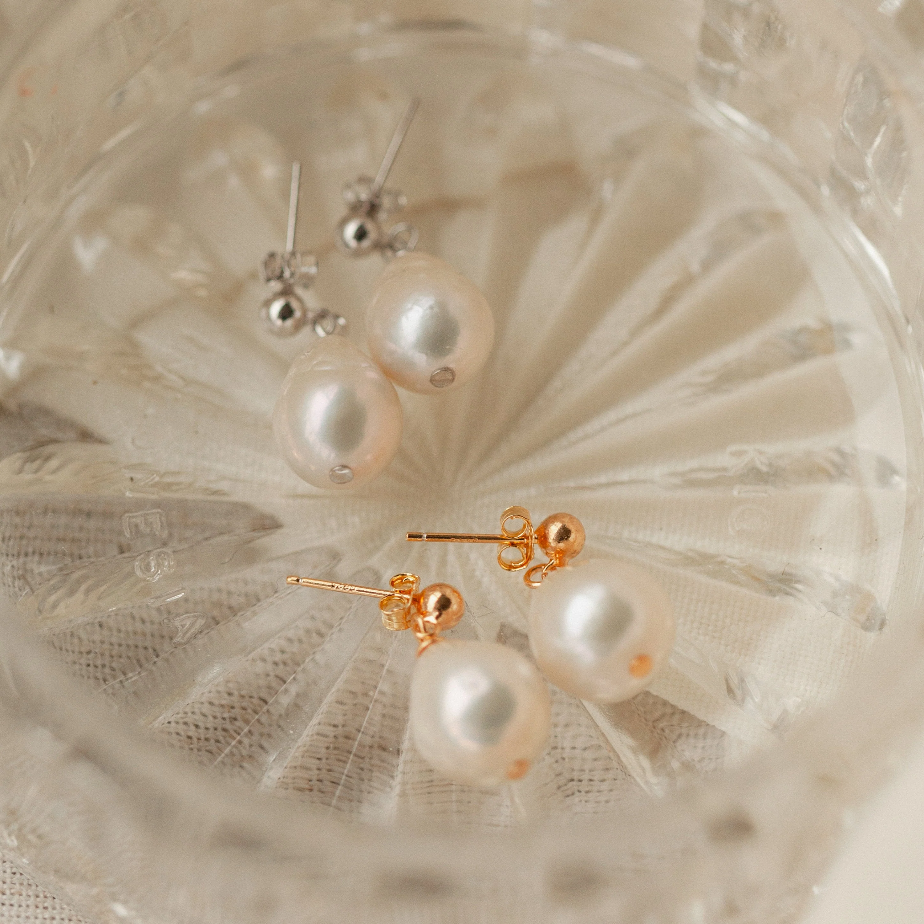 Baroque Pearl Earrings - Image 4