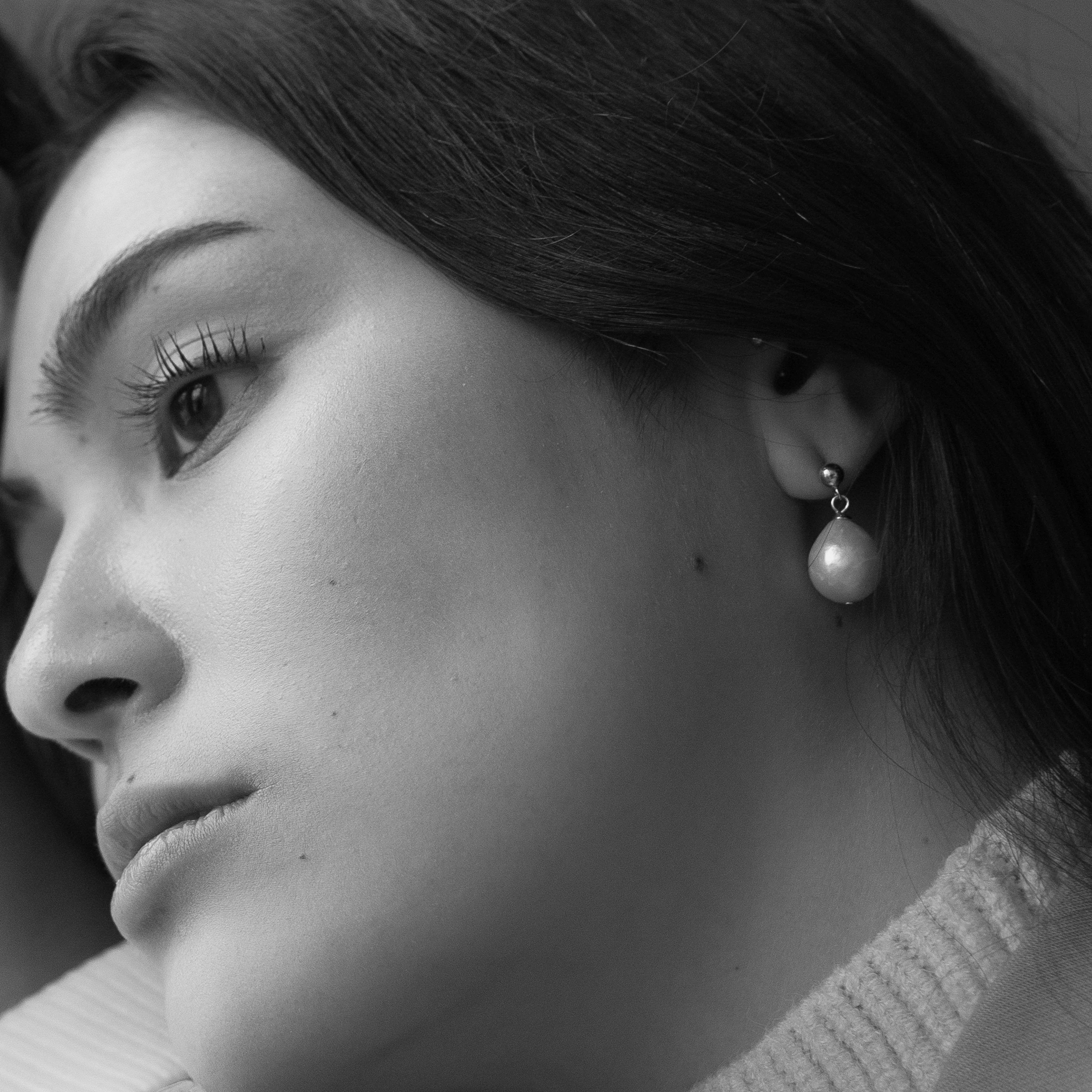 Baroque Pearl Earrings - Image 7