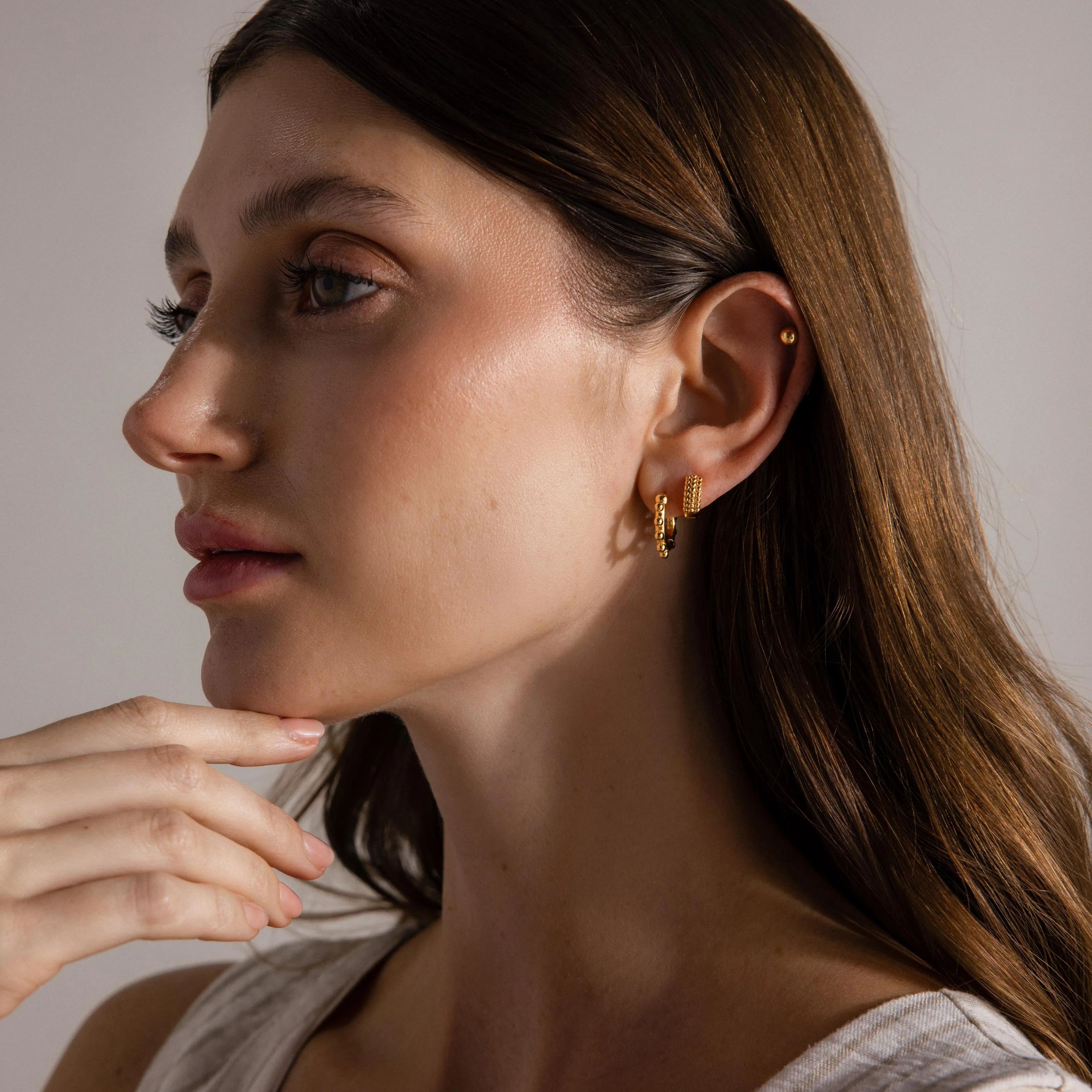 Beaded Chunky Hoops in 18K Gold - Image 6