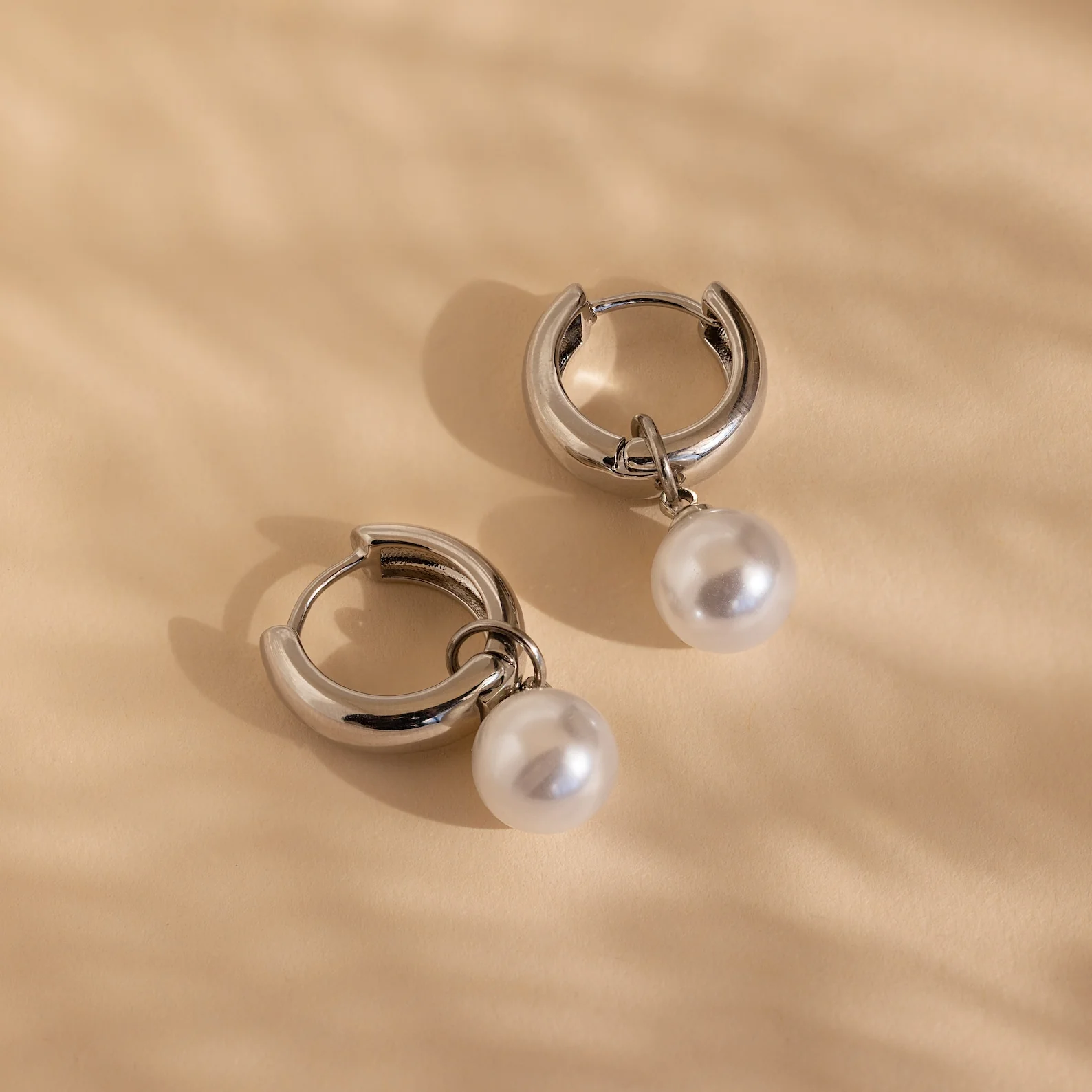 Bold Pearl Drop Earrings - Image 7