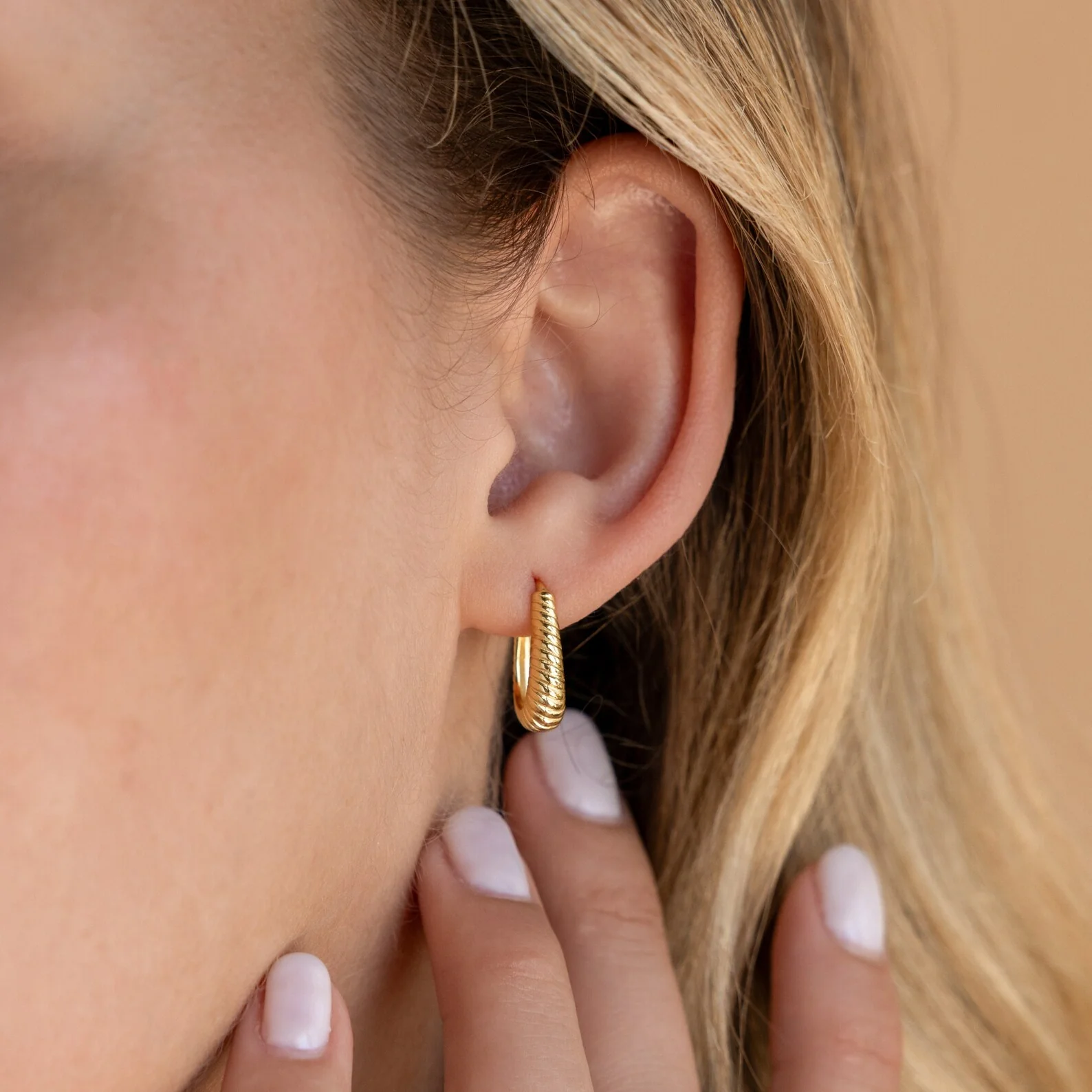Bold Ribbed Hoops - Image 2