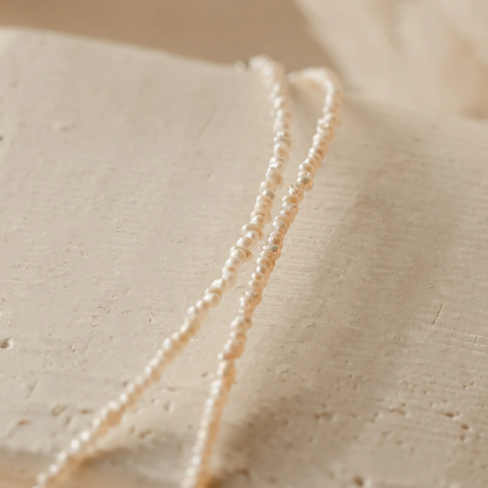 Brinley Pearl Choker in Silver - Image 3