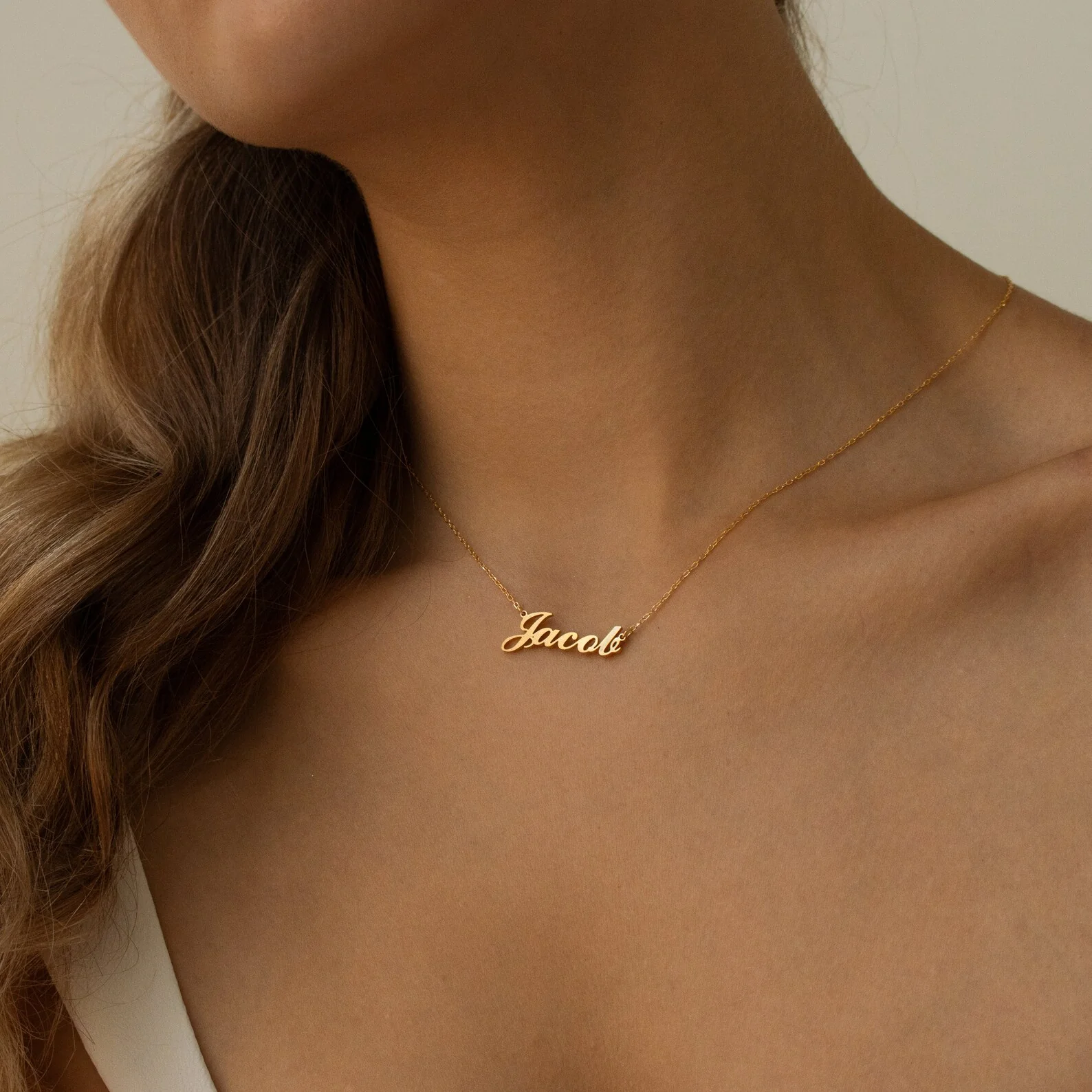 Carrie Name Necklace - Image 3