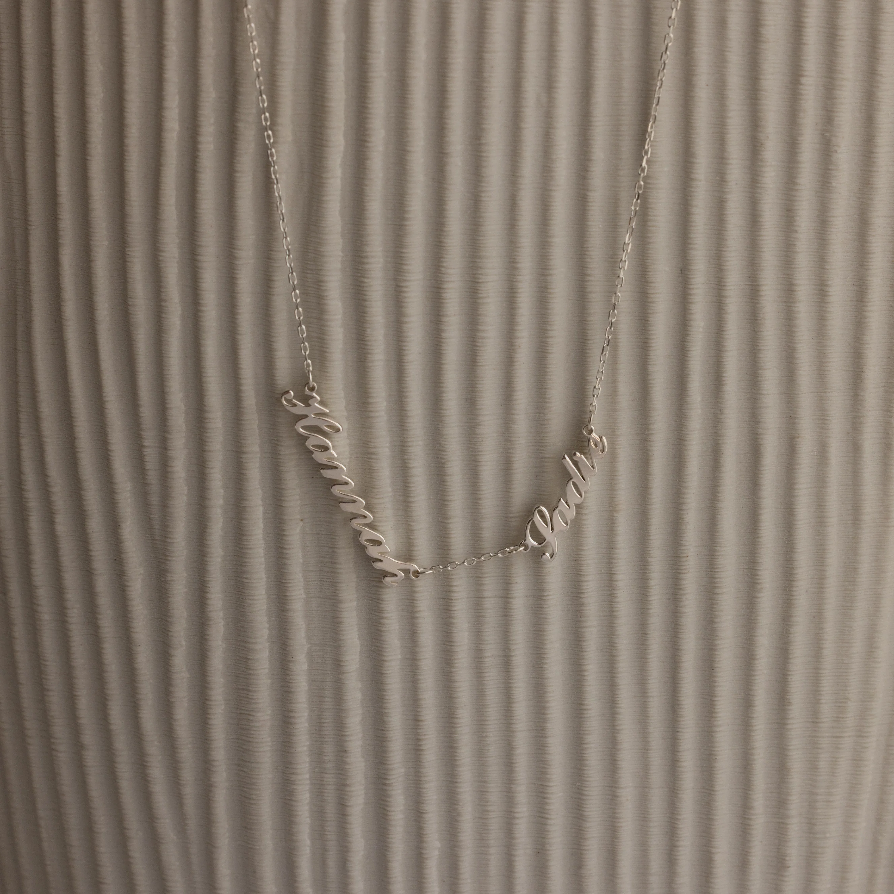 Carrie Multiple Name Necklace - Image 4
