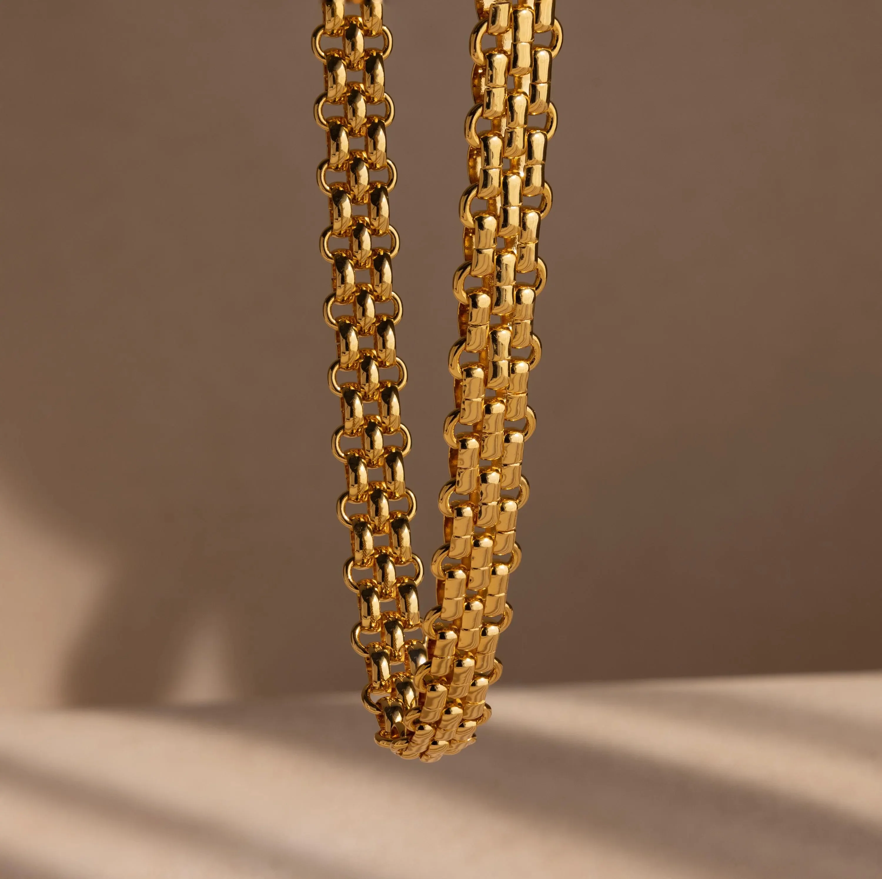 Chunky Link Mesh Necklace - Image 2