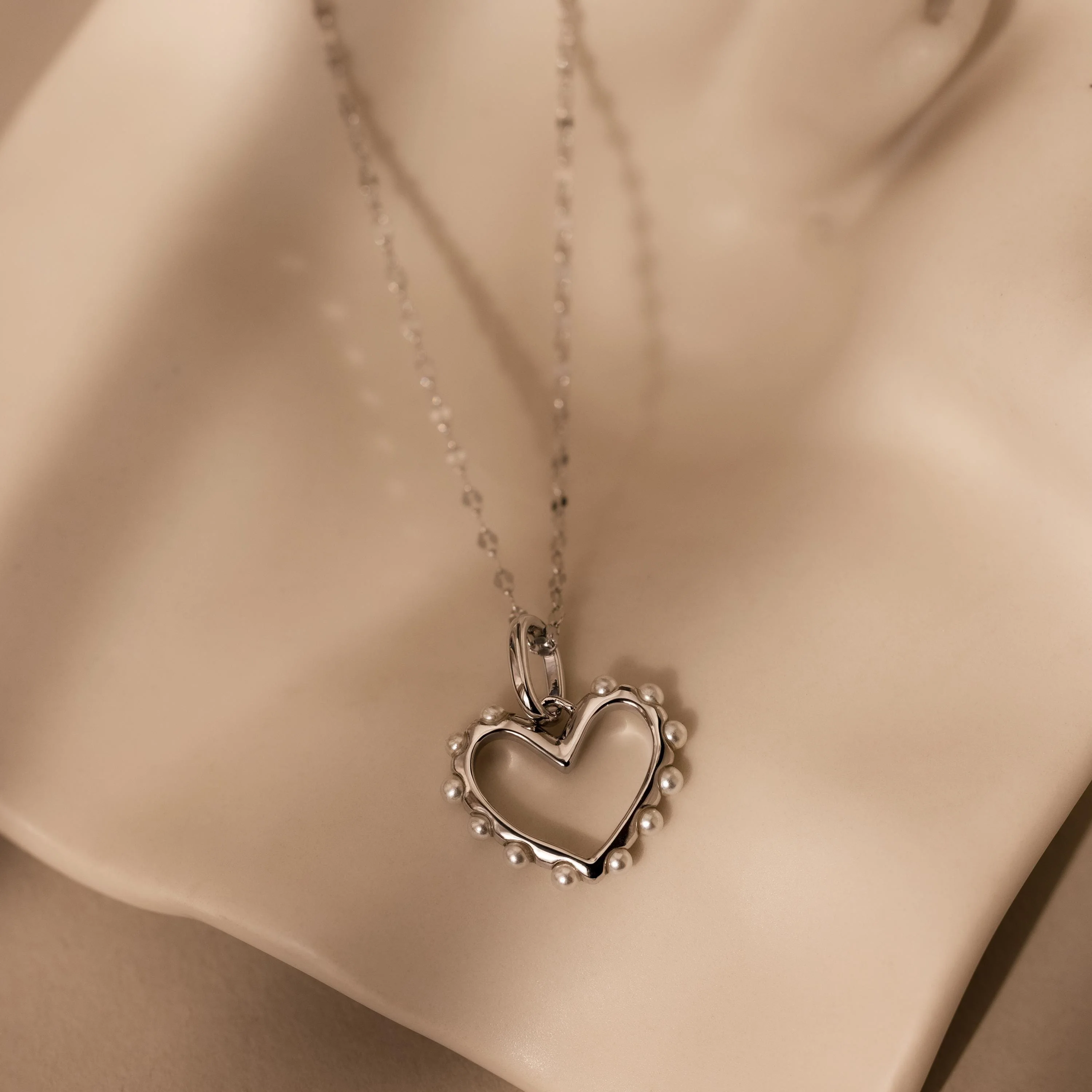 Classic Pearl Heart Charm in Silver - Image 3