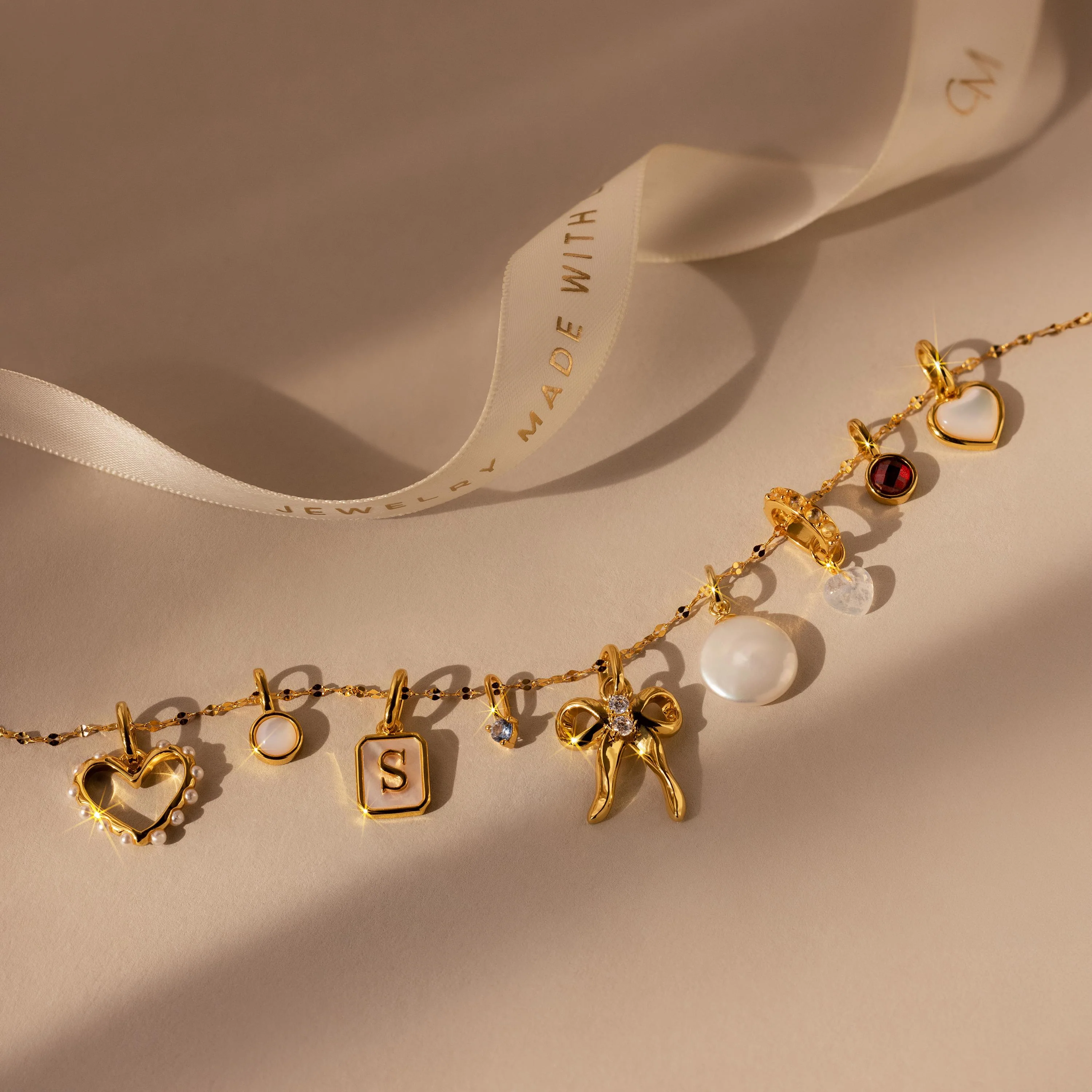 Classic Pearl Heart Charm in 18K Gold - Image 8