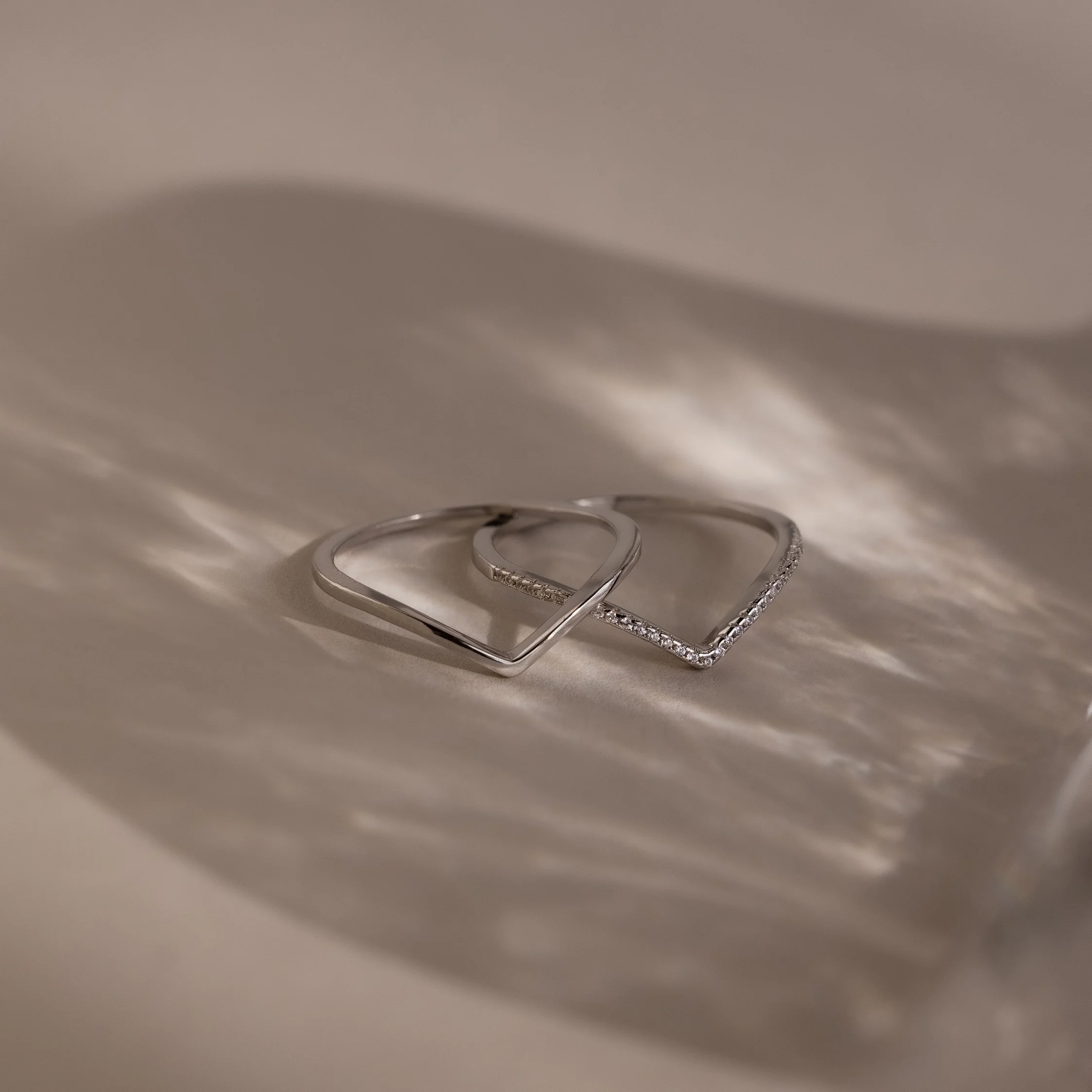 Curve Stacking Set in Silver - Image 3