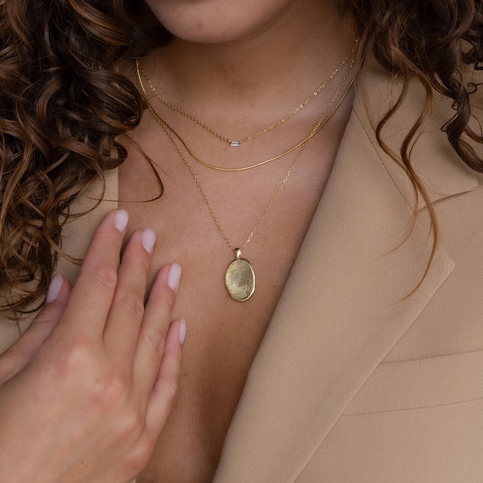 Custom Fingerprint Necklace in 18K Gold - Image 7
