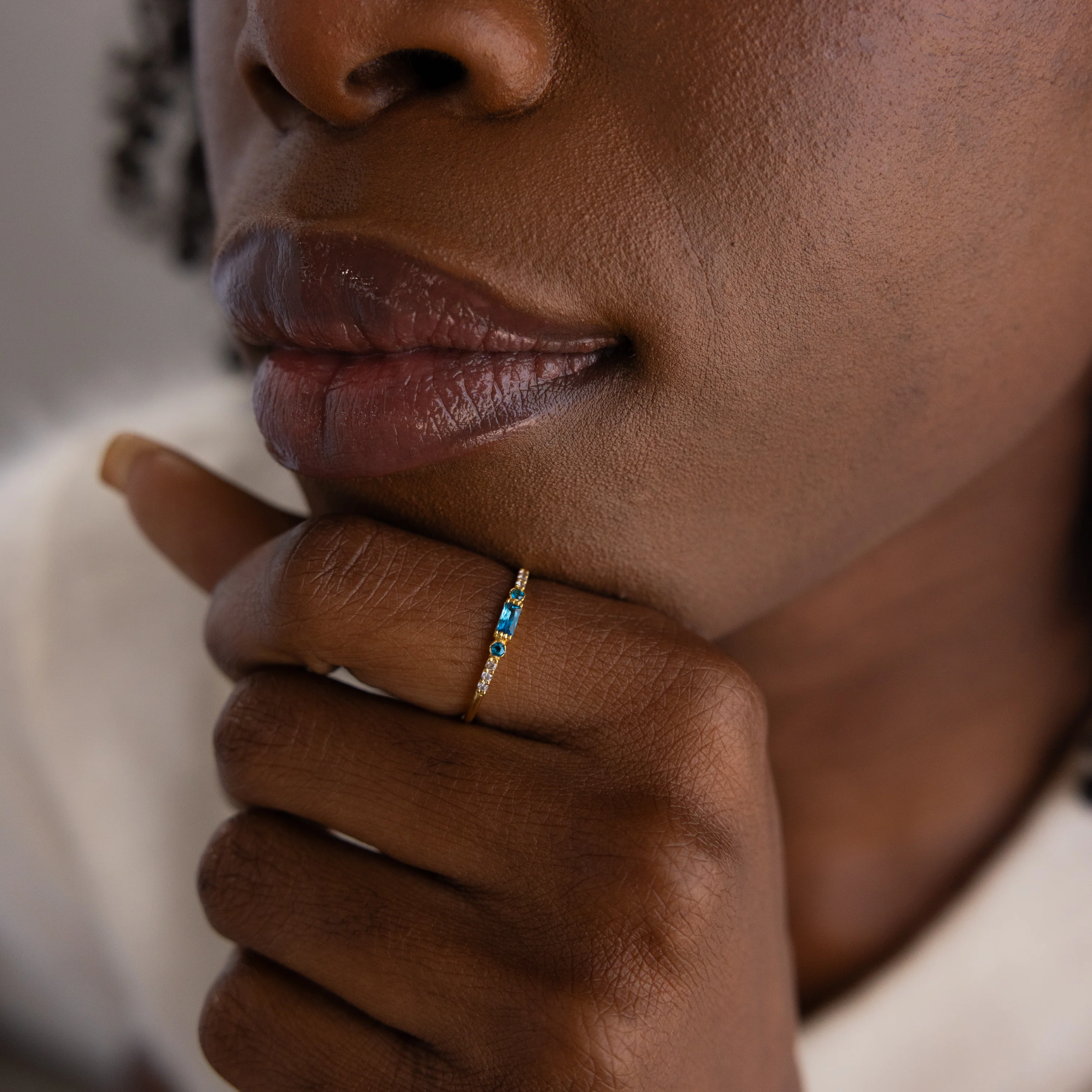 Dainty Baguette Amethyst Ring - Image 2