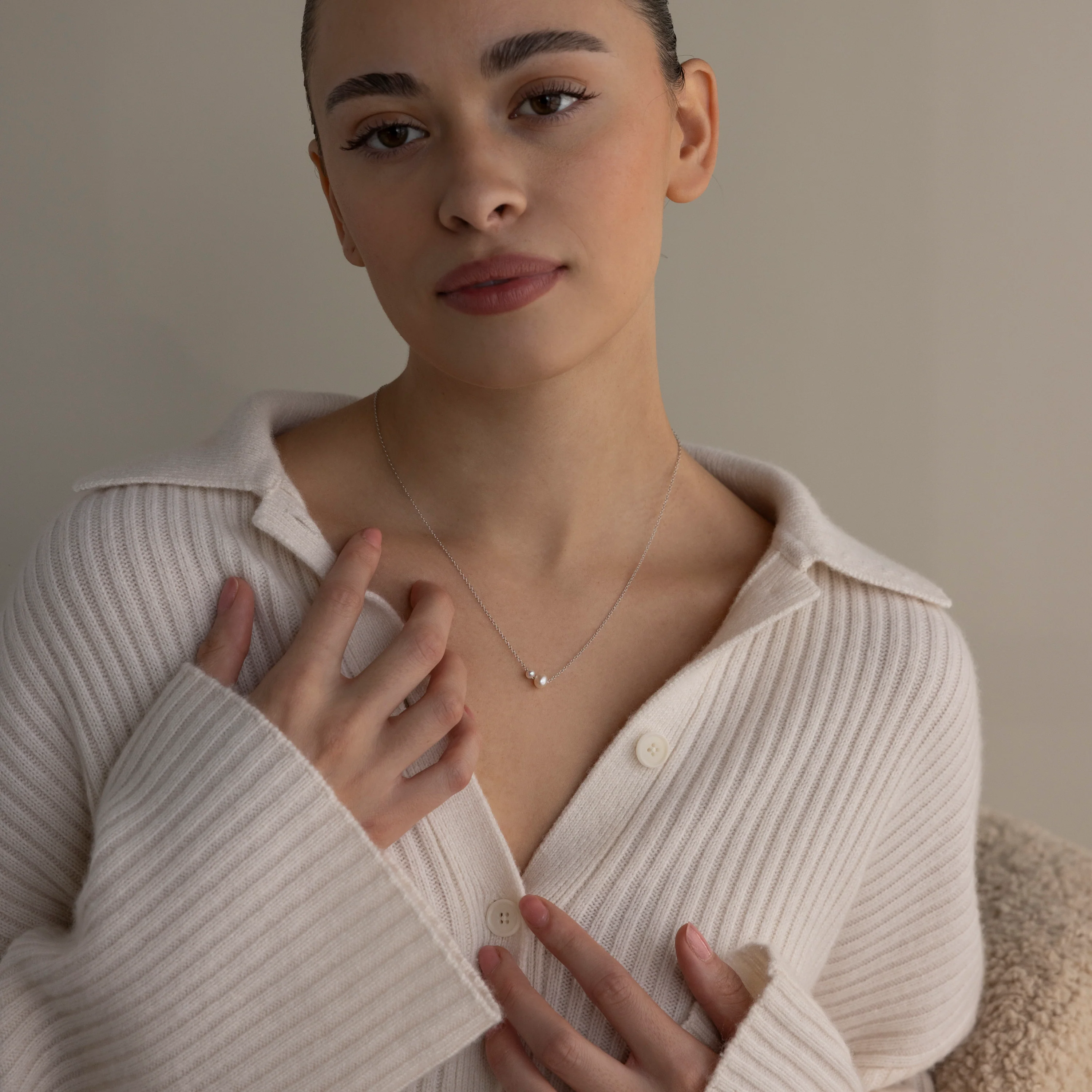 Dainty Duo Pearl Necklace in Silver - Image 4