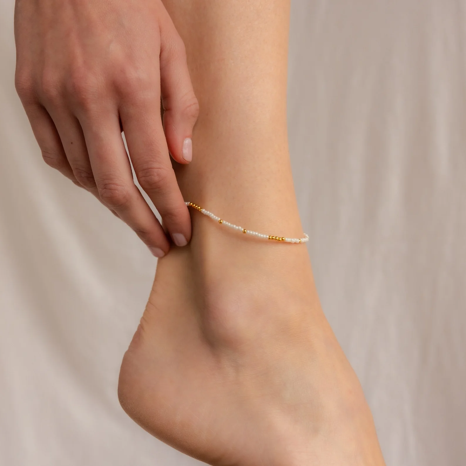 Dainty Pearl Beaded Anklet - Image 4