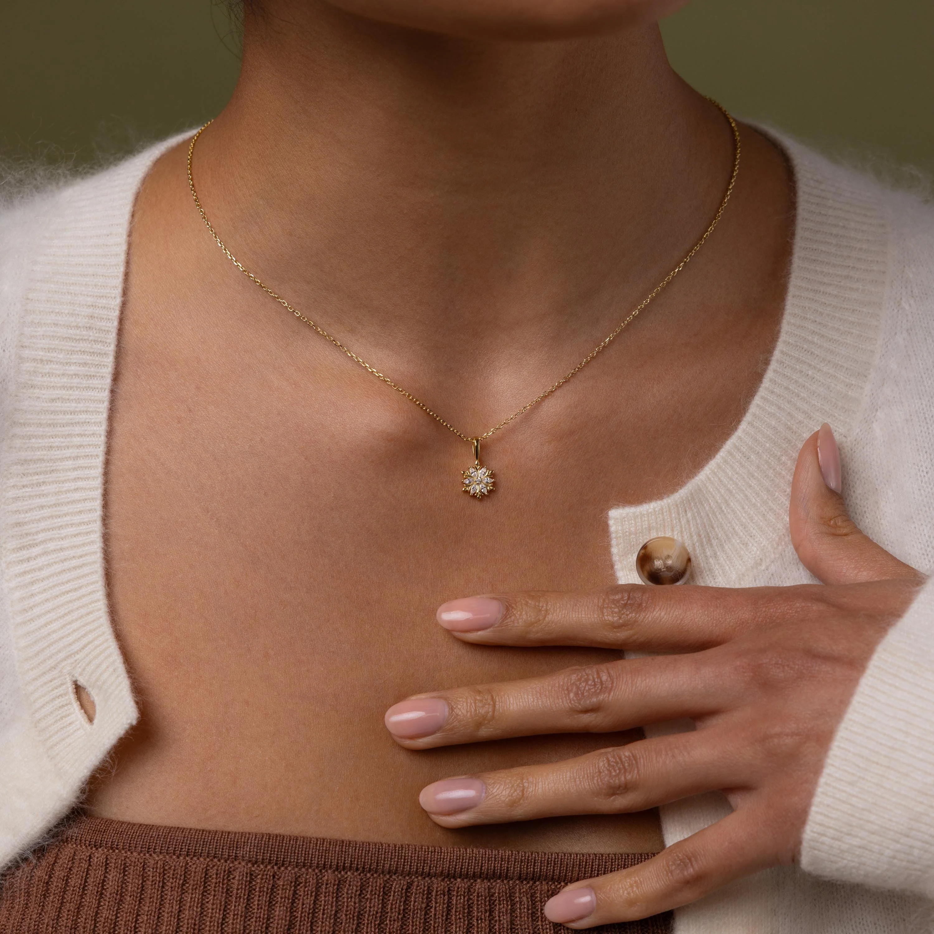 Diamond Poinsettia Necklace in 18K Gold - Image 6