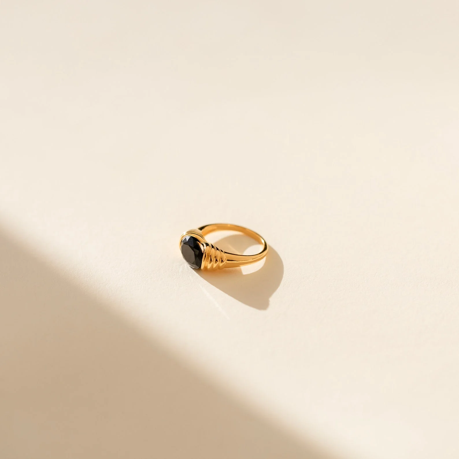 Dusk Signet Ring - Image 3