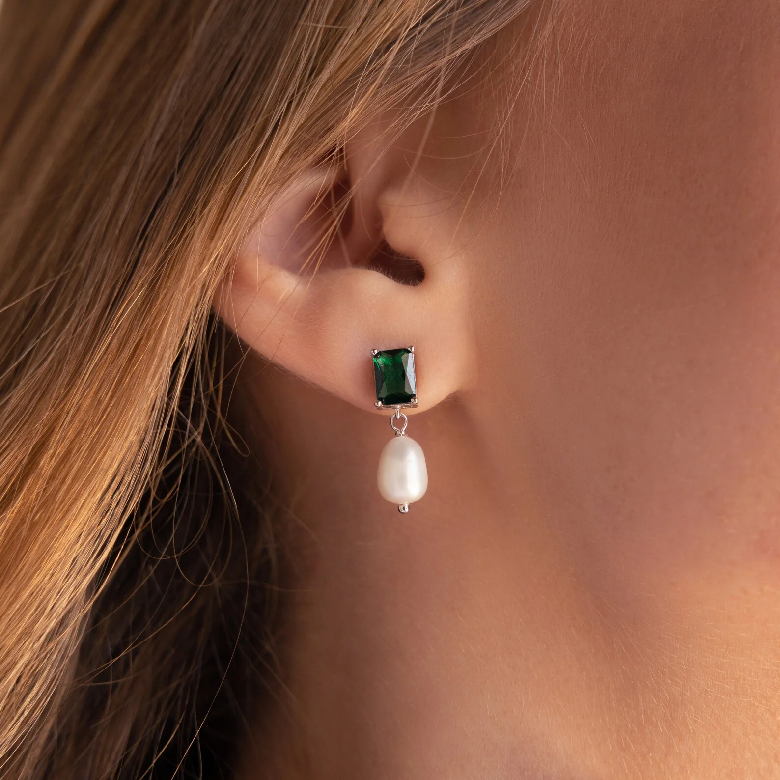 Emerald Pearl Drop Earrings - Image 4