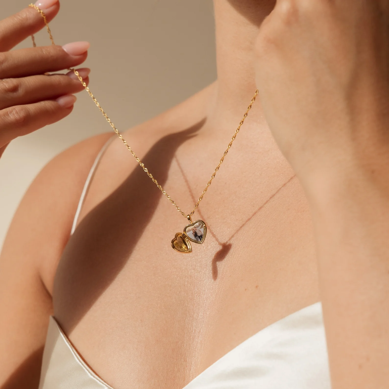 Endless Love Locket Necklaces - Image 7