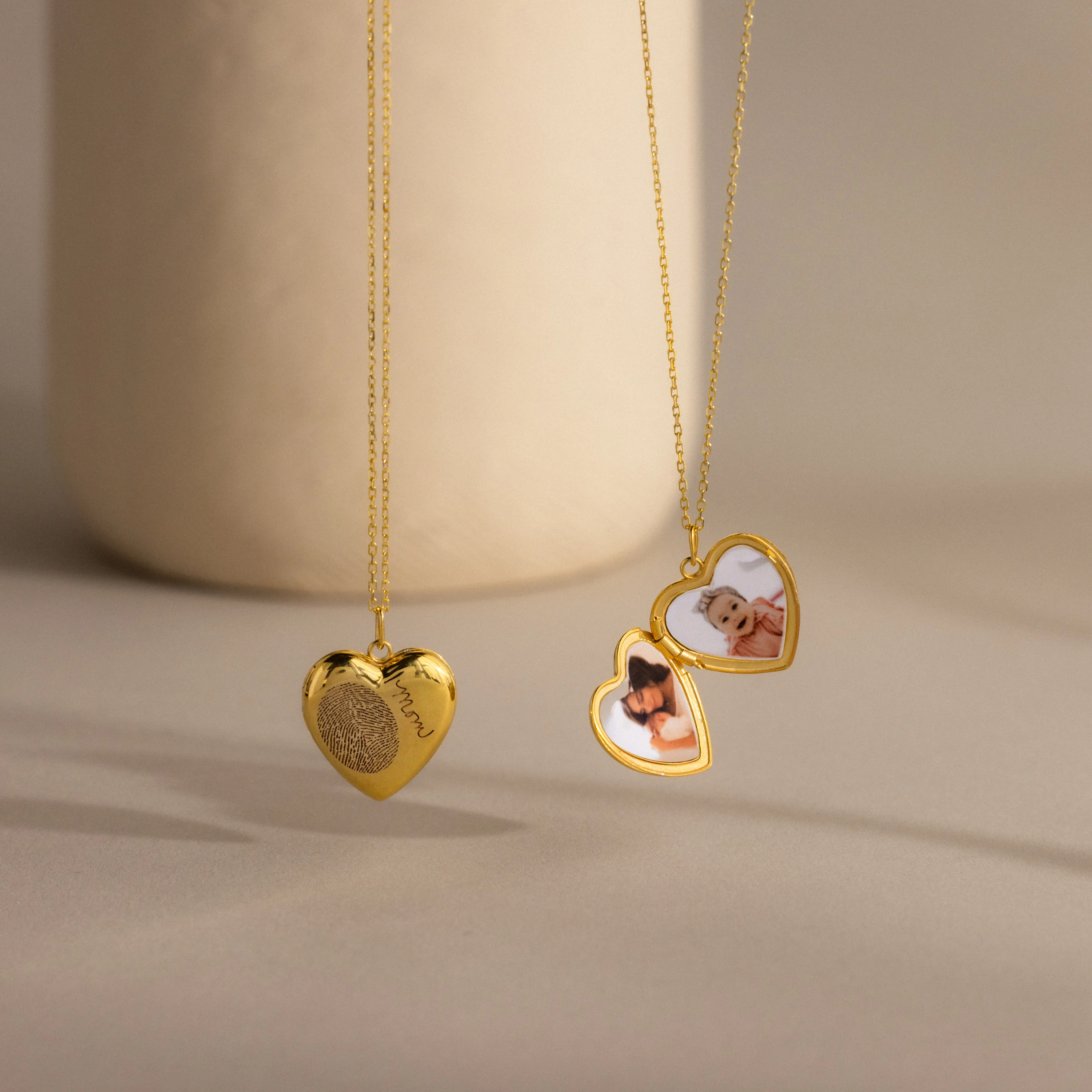 Fingerprint Heart Locket Necklace in 18K Gold - Image 3