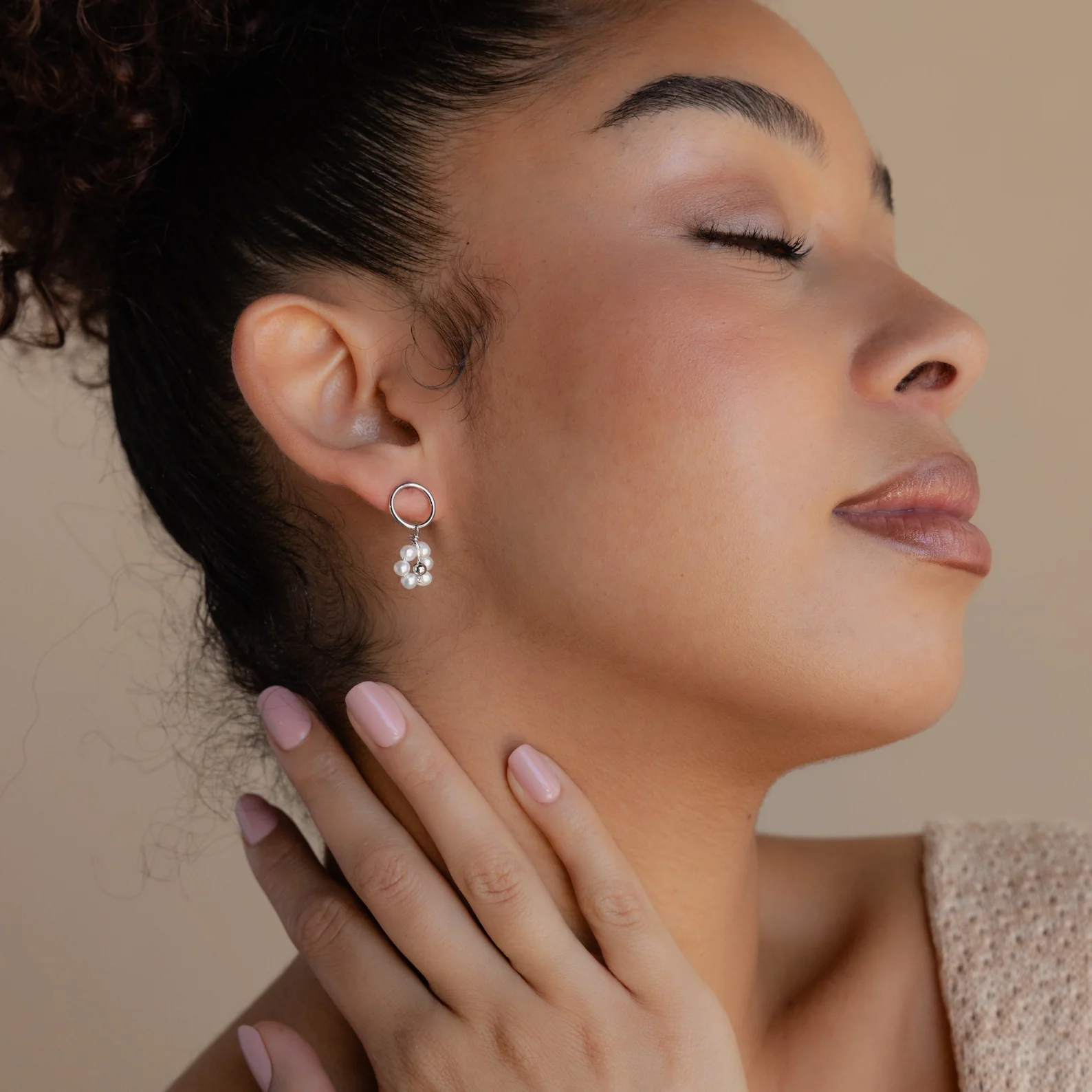 Flower Pearl Drop Earrings - Image 5