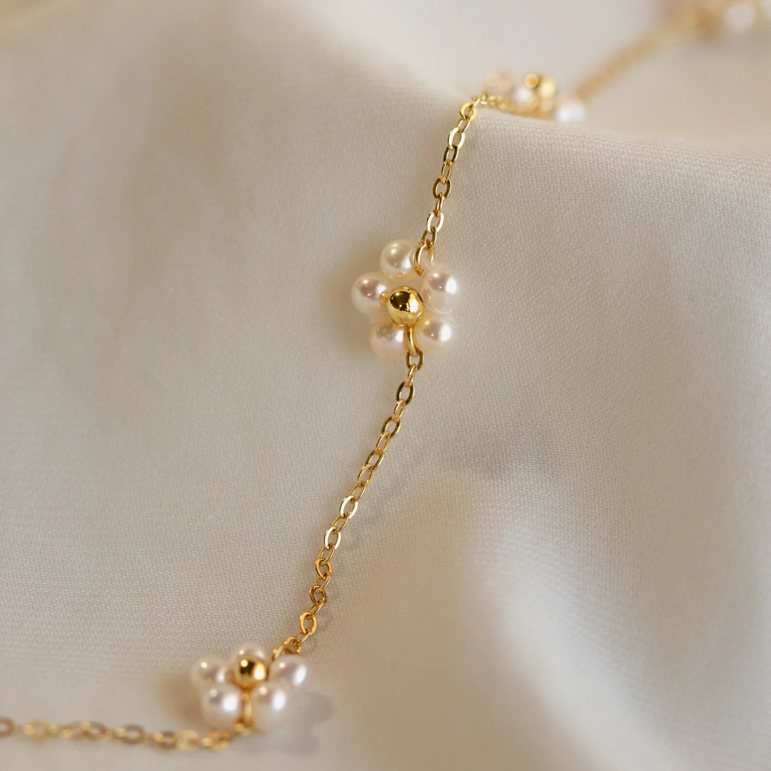 Flower Pearl Station Necklace - Image 4