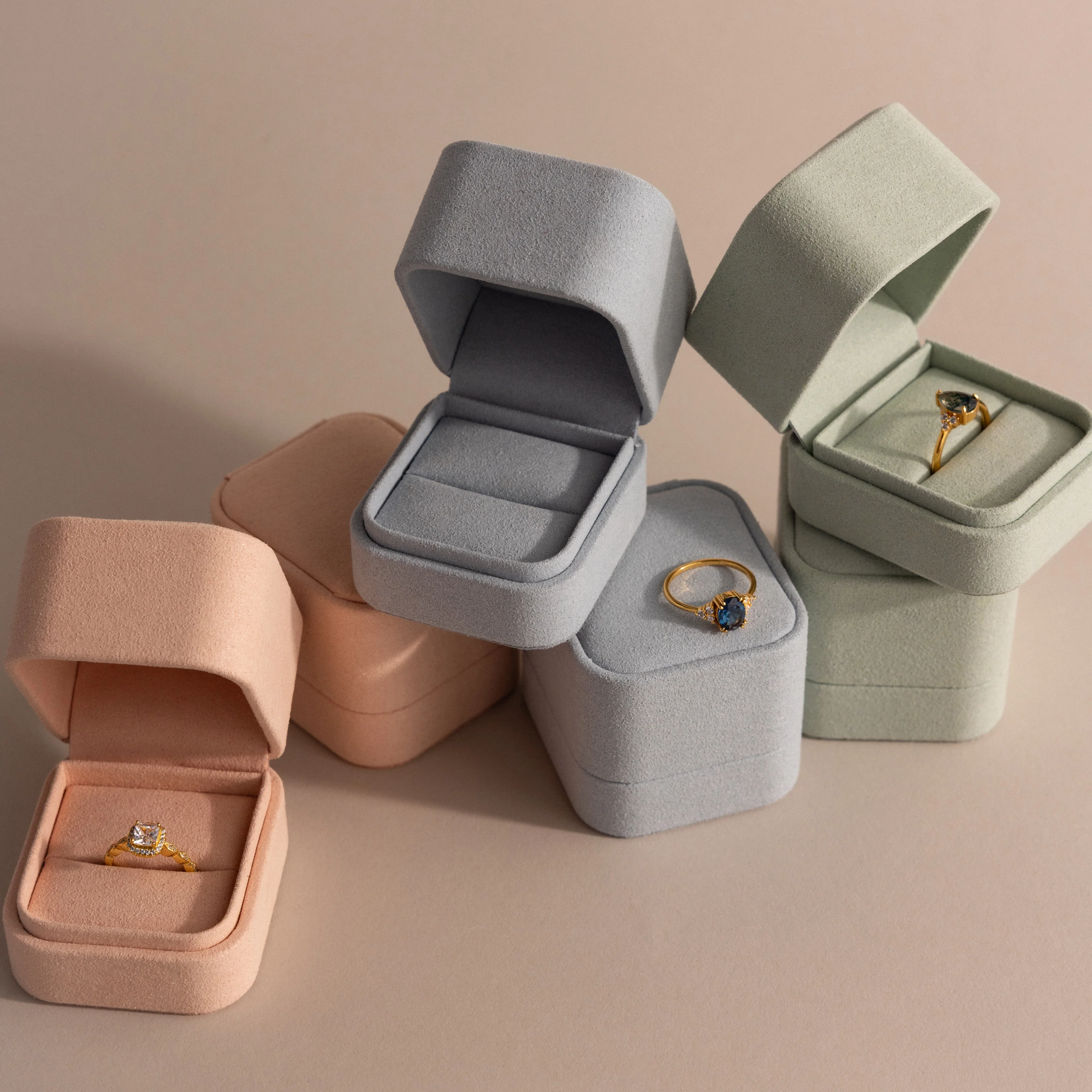 Green Suede Ring Box - Image 6