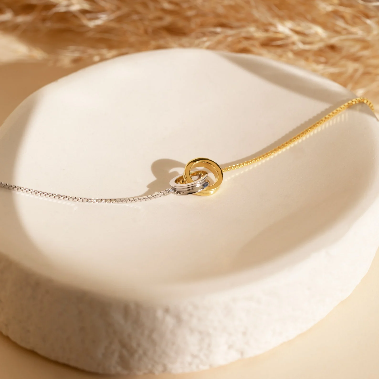 Interlocking Circles Bracelet - Image 2