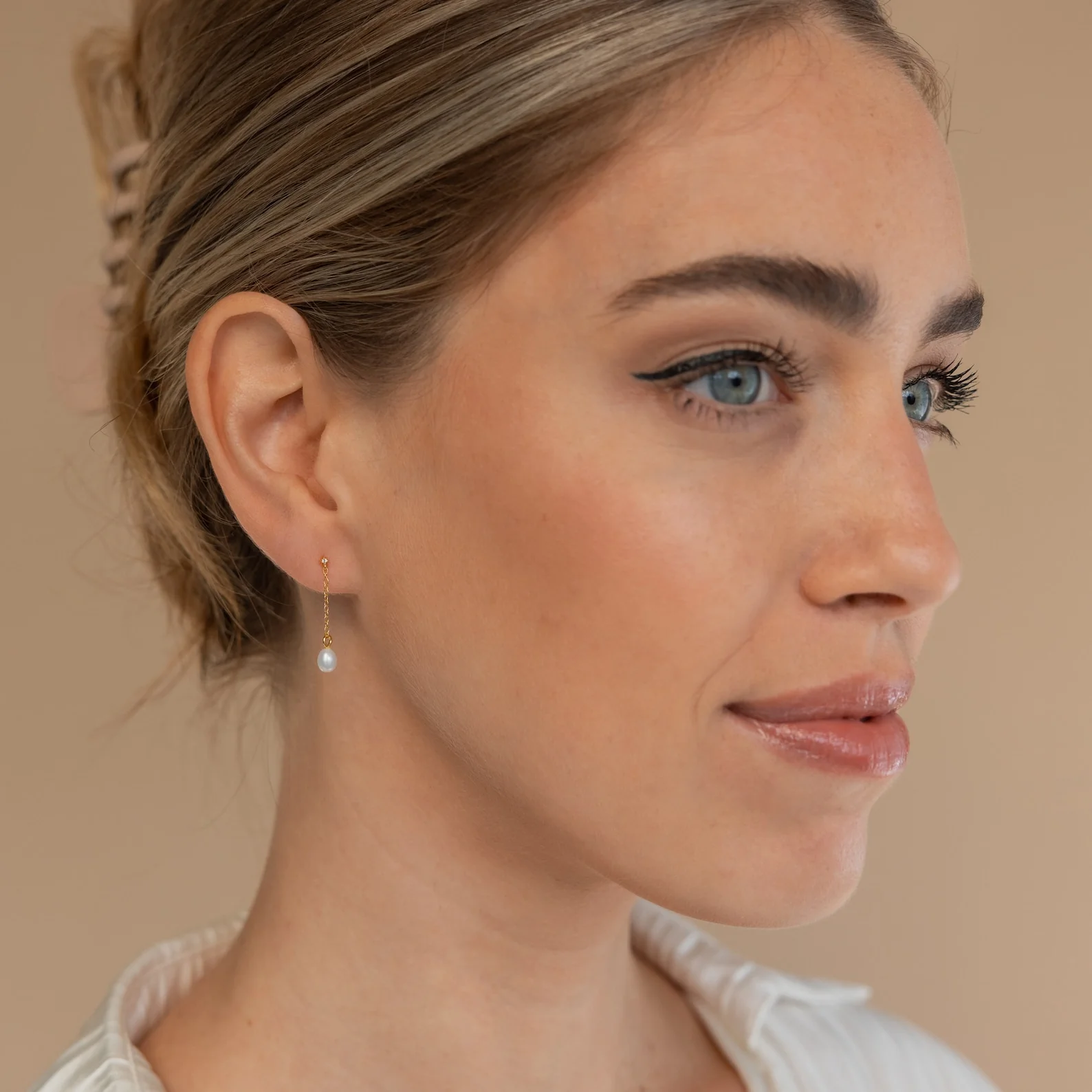 Isha Pearl Drop Earrings in 18K Gold - Image 4