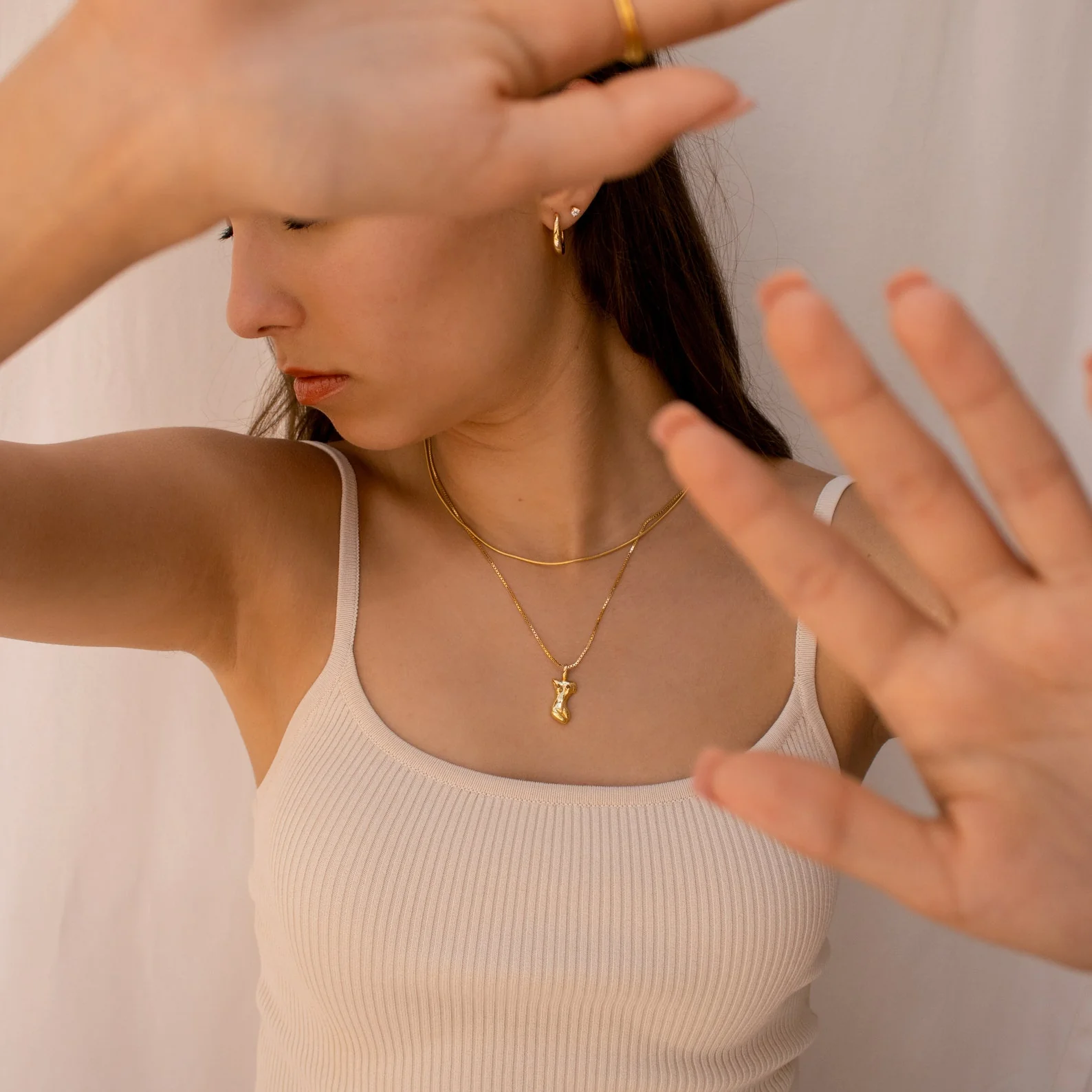 Kinn Body Necklace in 18K Gold - Image 6