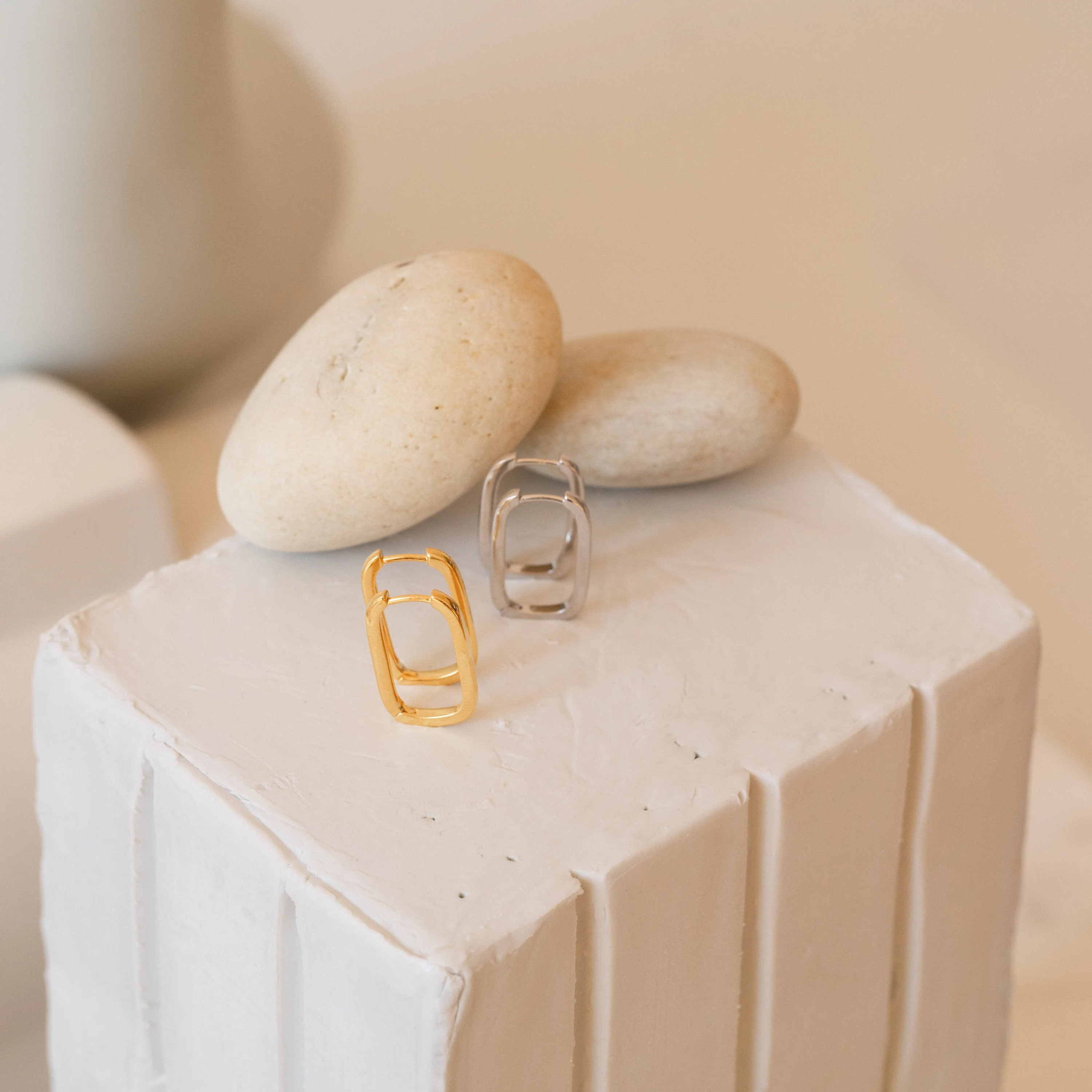 Linked Earrings Set - Image 5