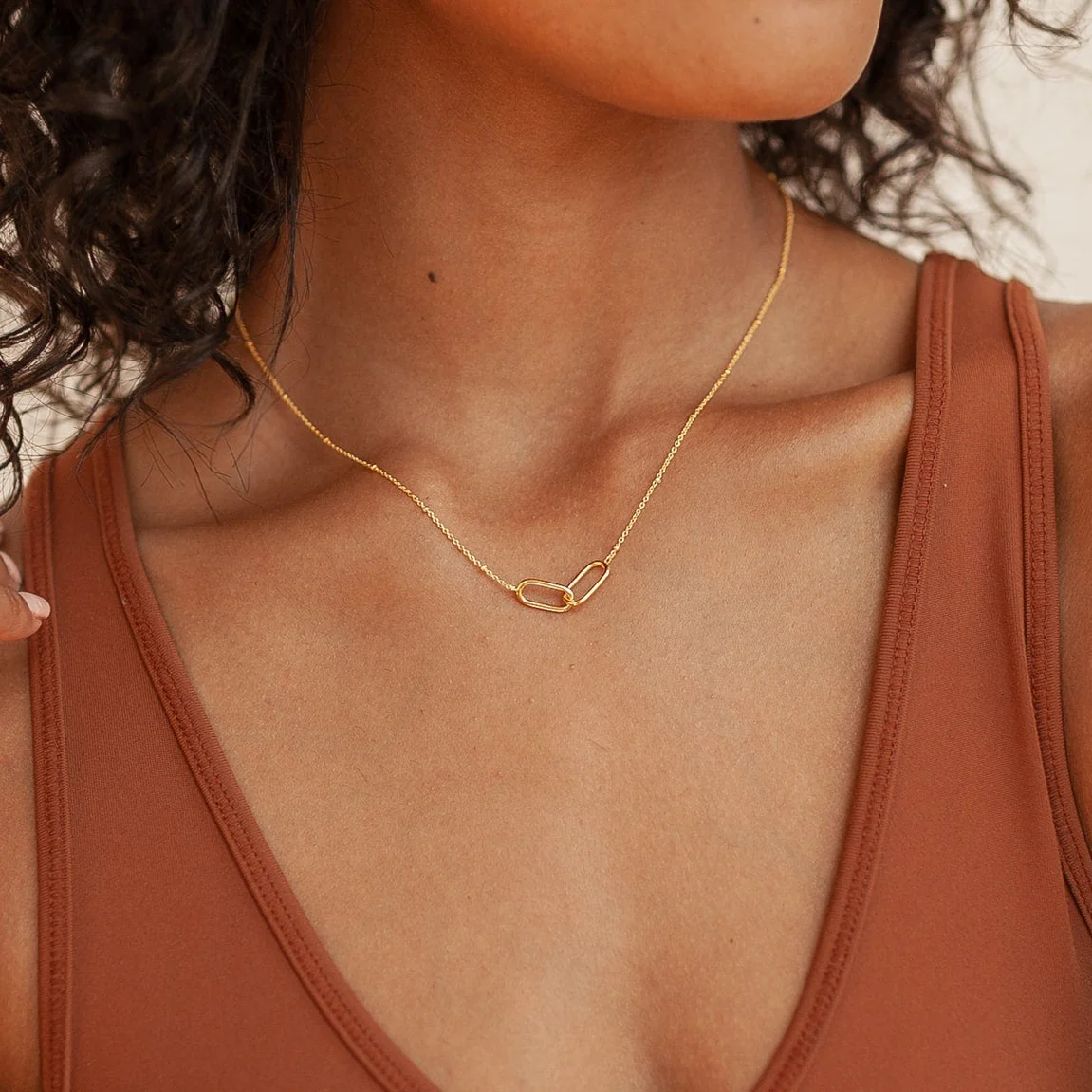 Linked Charm Necklace and Earrings Set in 18K Gold - Image 5