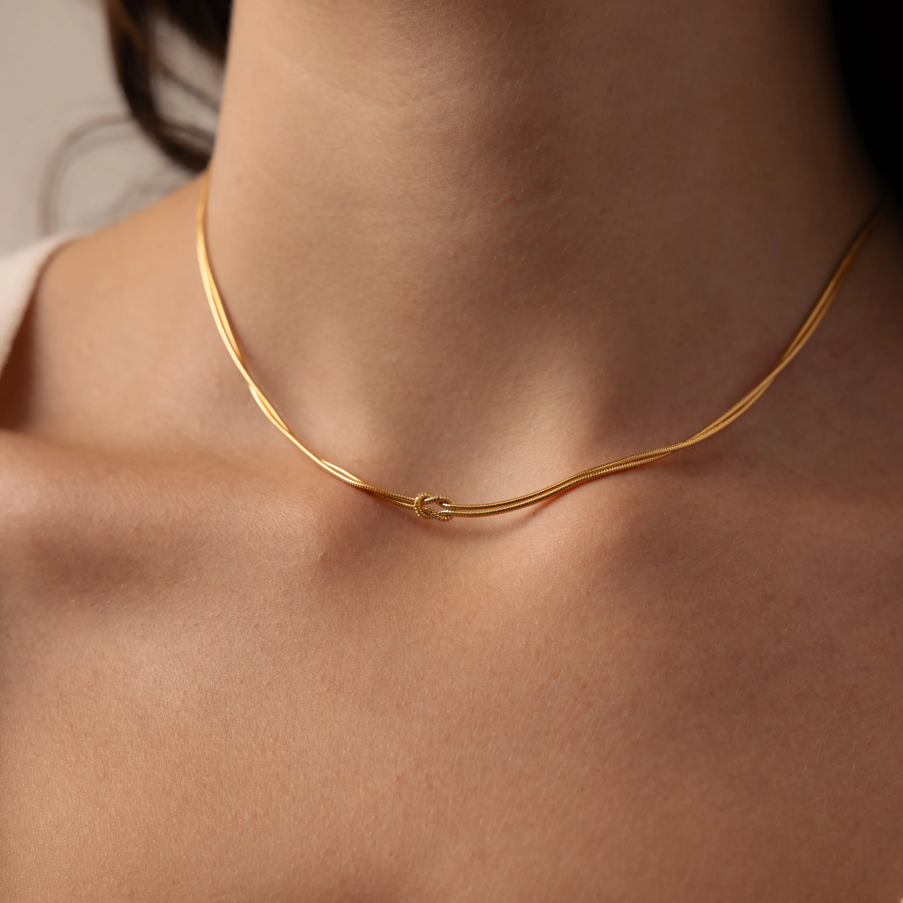 Love Knot Chain Necklace in 18K Gold - Image 2