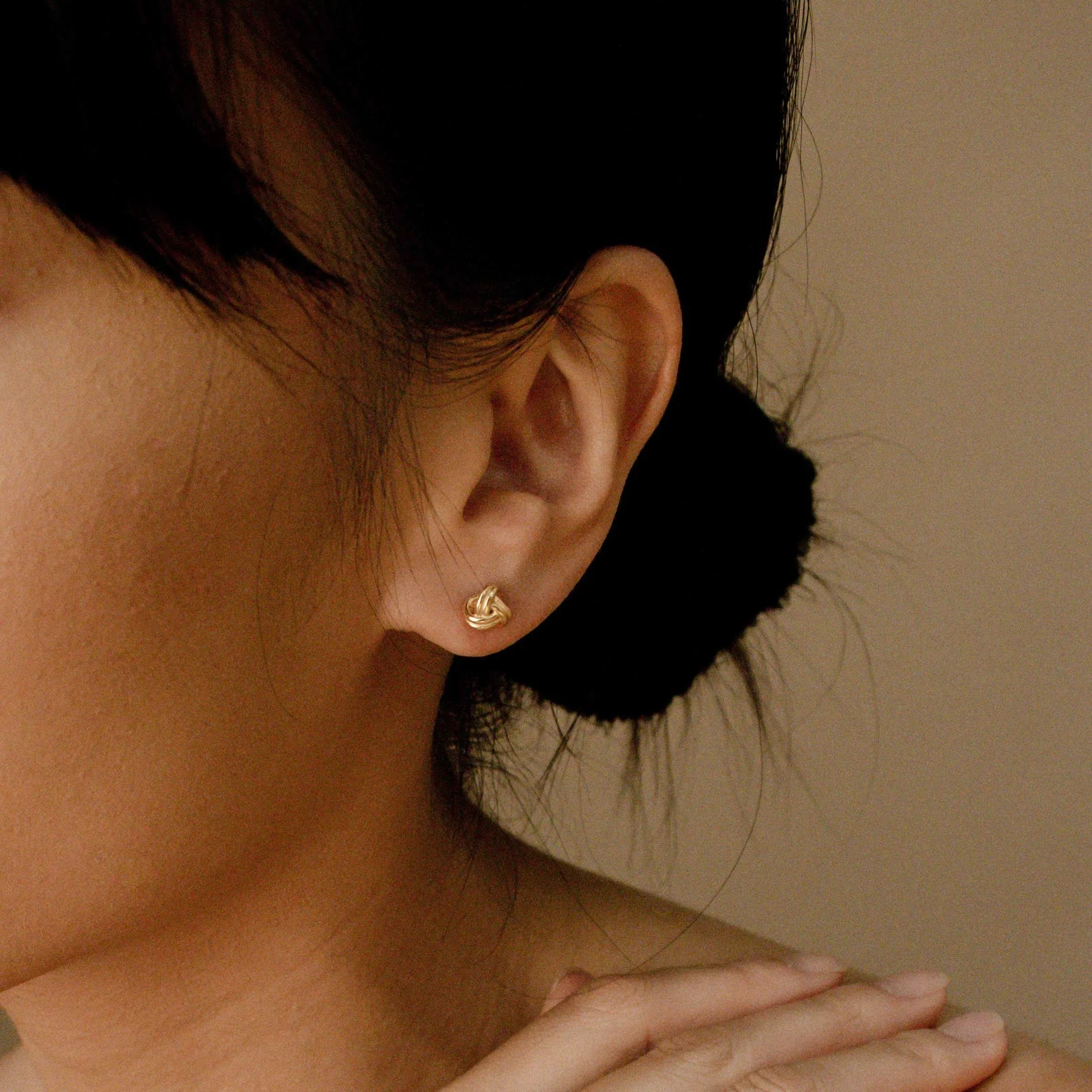 Love Knot Studs in 18K Gold - Image 4