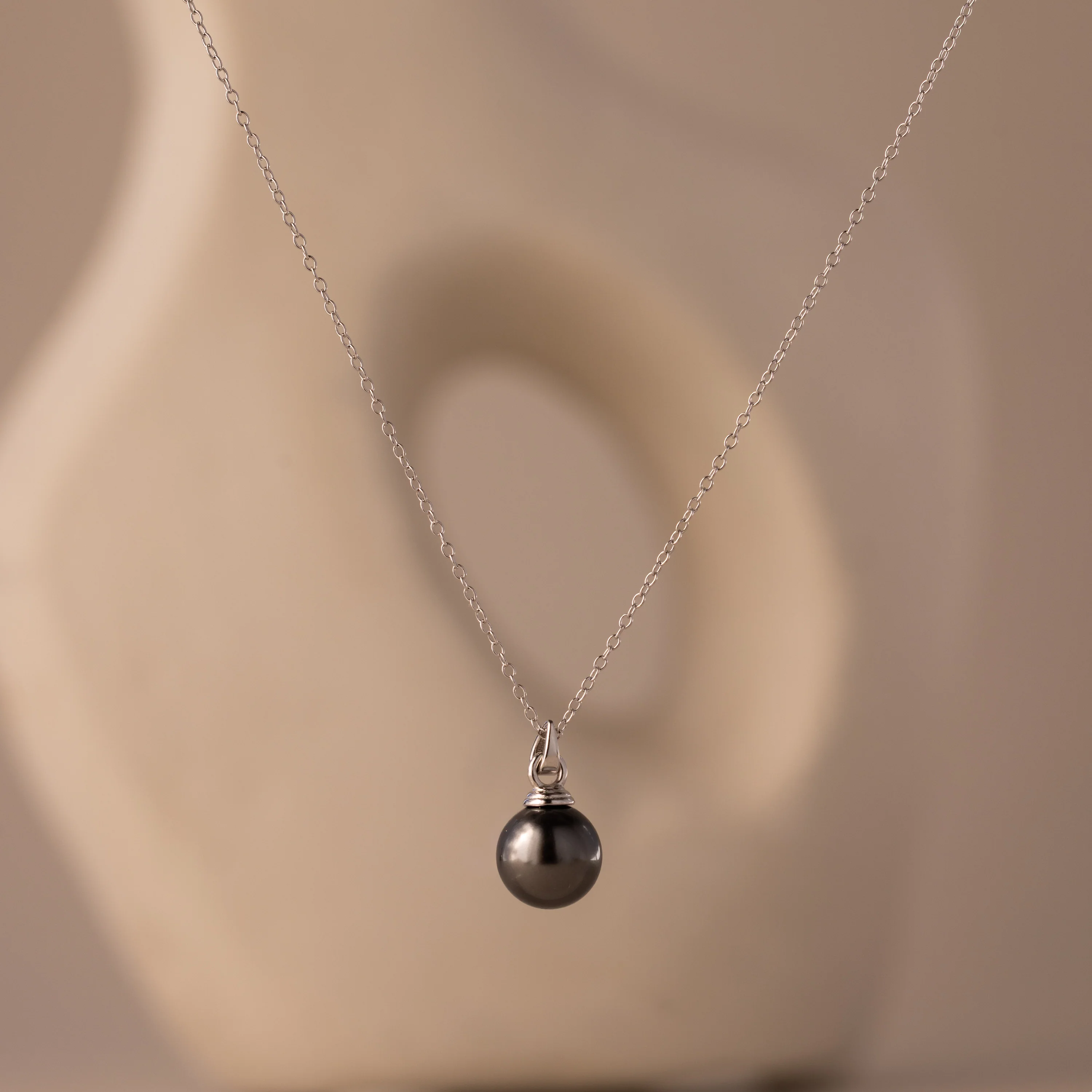 Midnight Pearl Necklace - Image 2