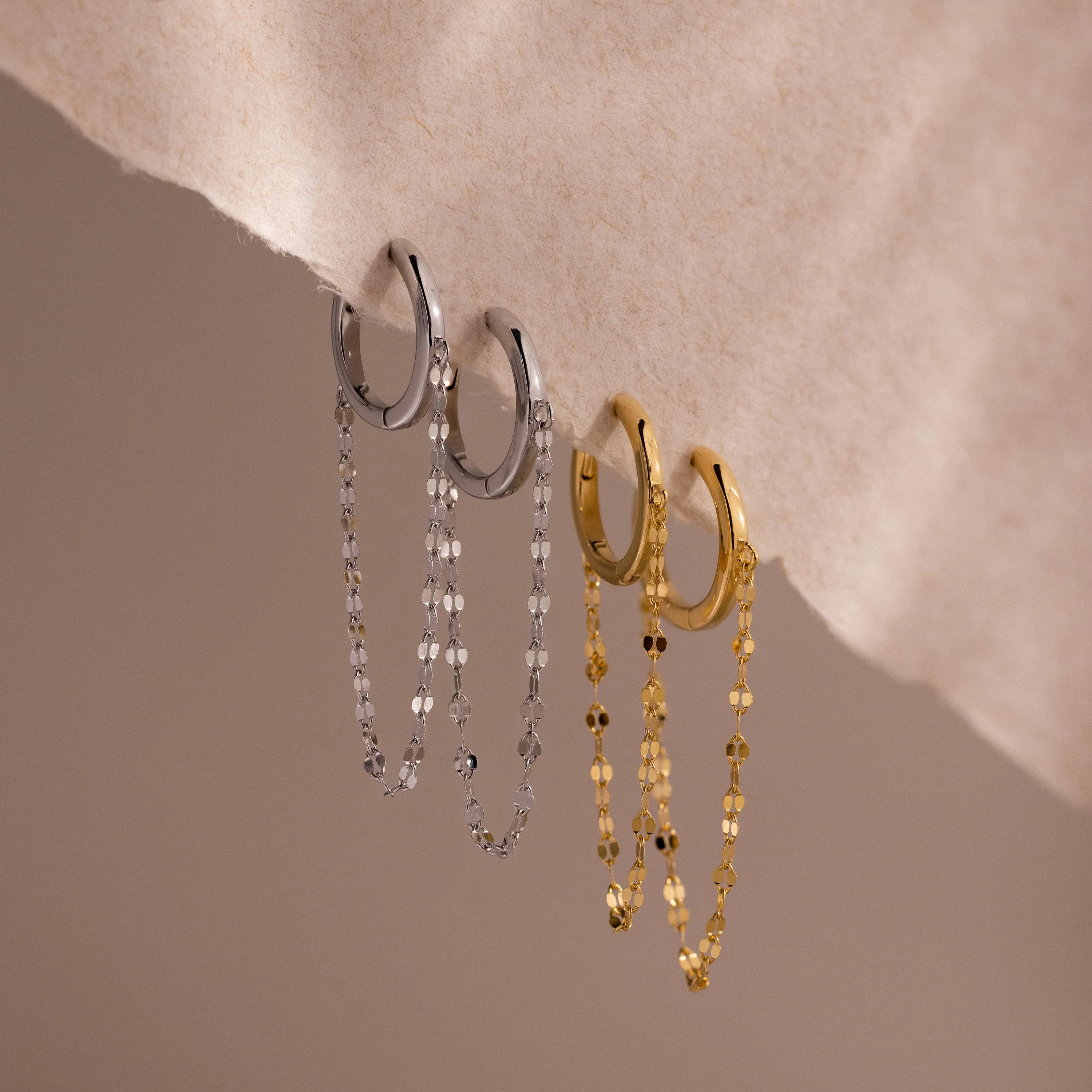 Mirror Chain Huggies - Image 4