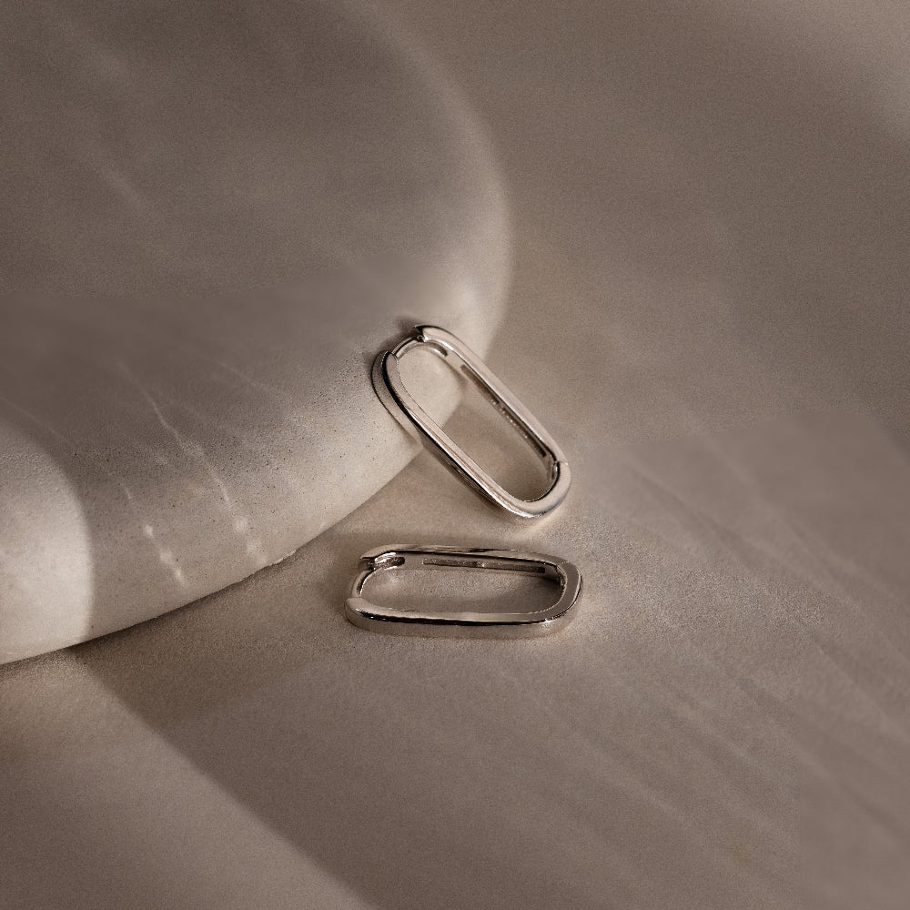 Nina Link Earrings in Silver - Image 3