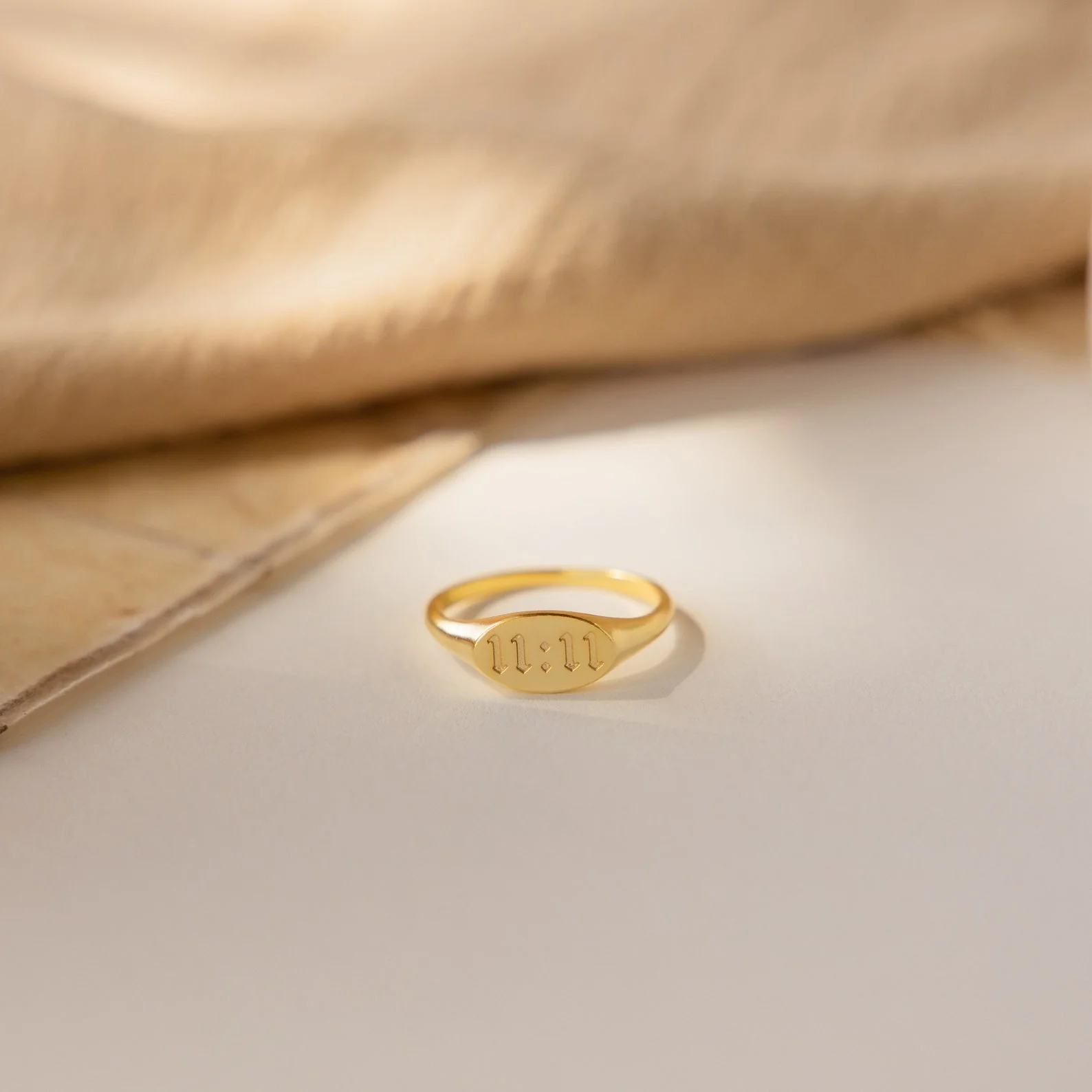 Old English Signet Ring - Image 2