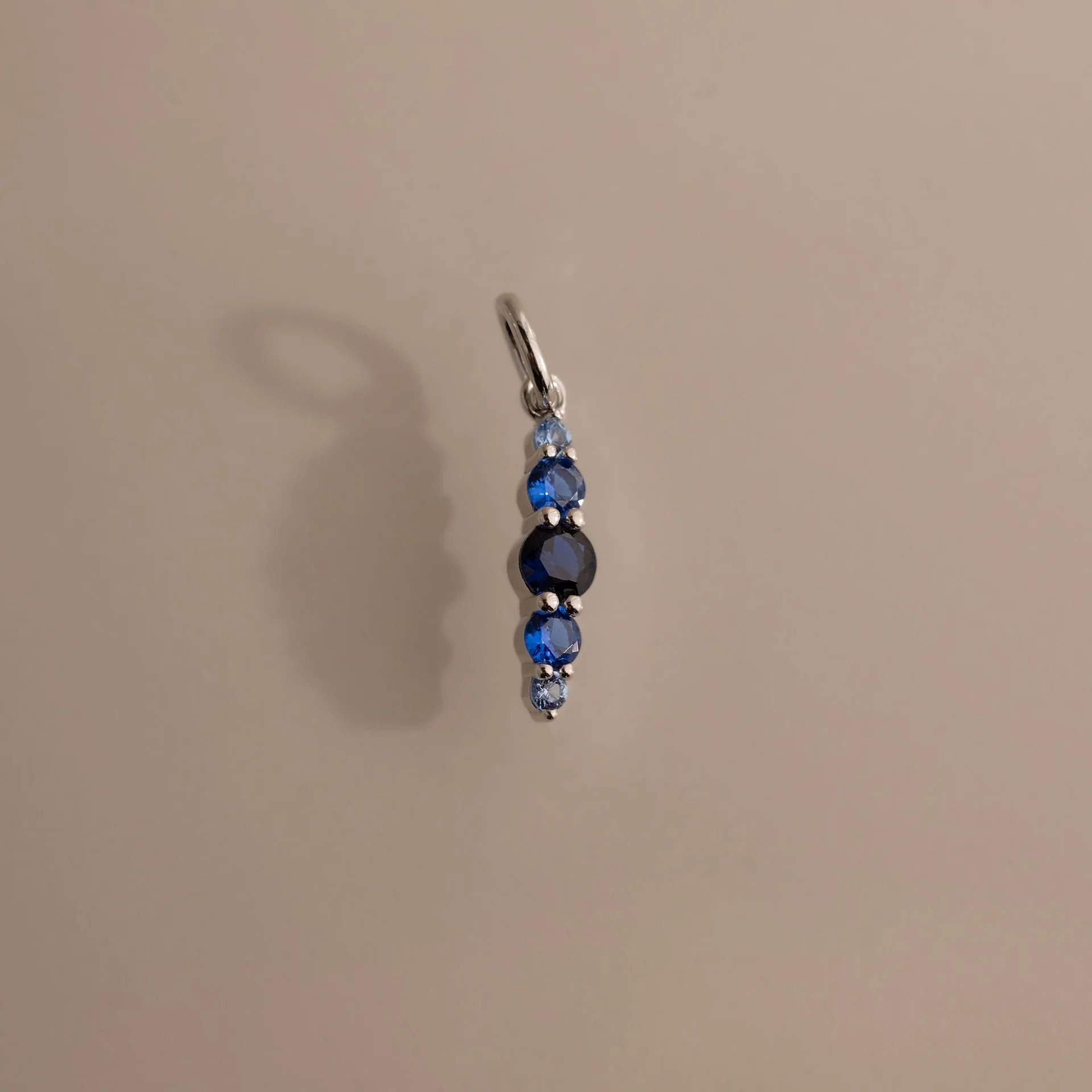 Ombre Lace Sapphire Charm - Image 3