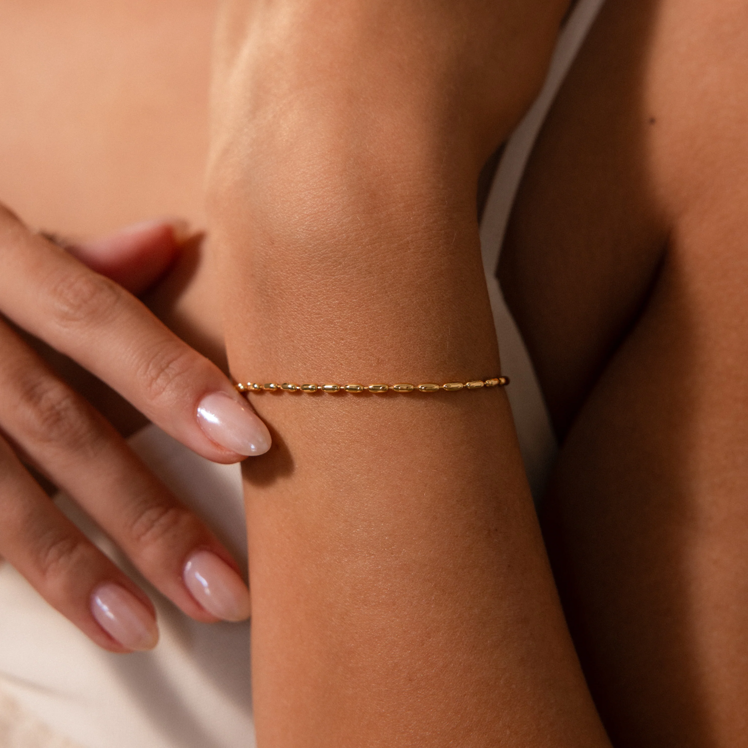 Oval Beaded Bracelet in 18K Gold - Image 2