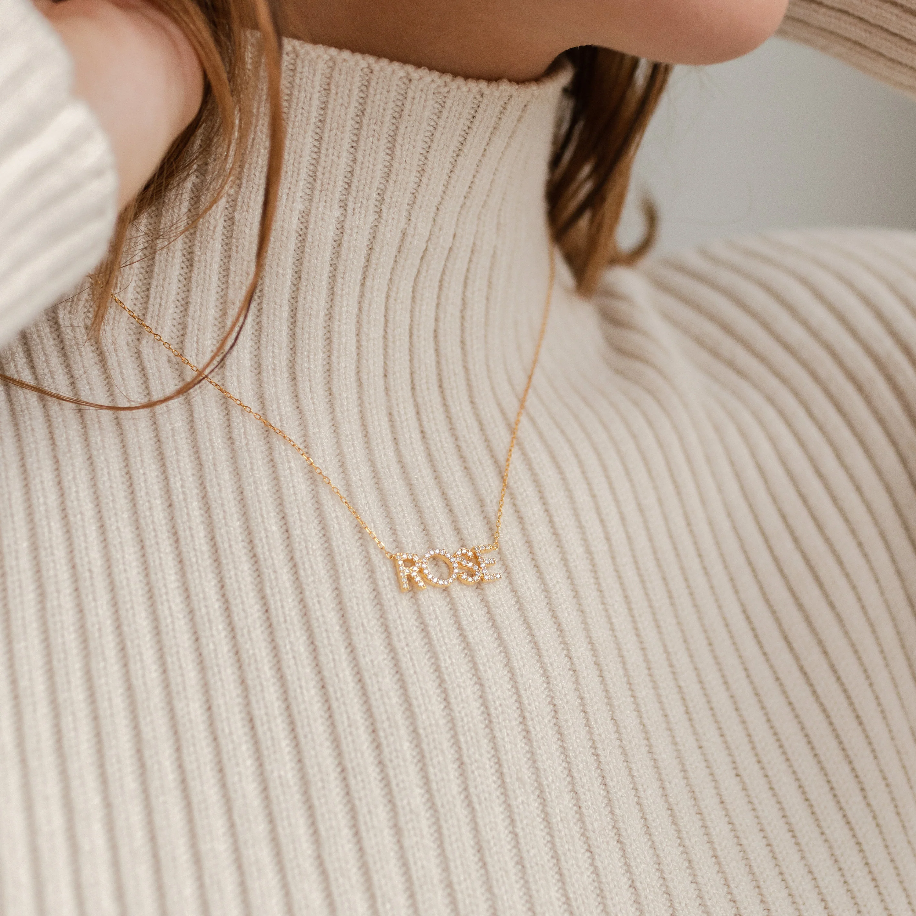 Pave Name Necklace in 18K Gold - Image 4