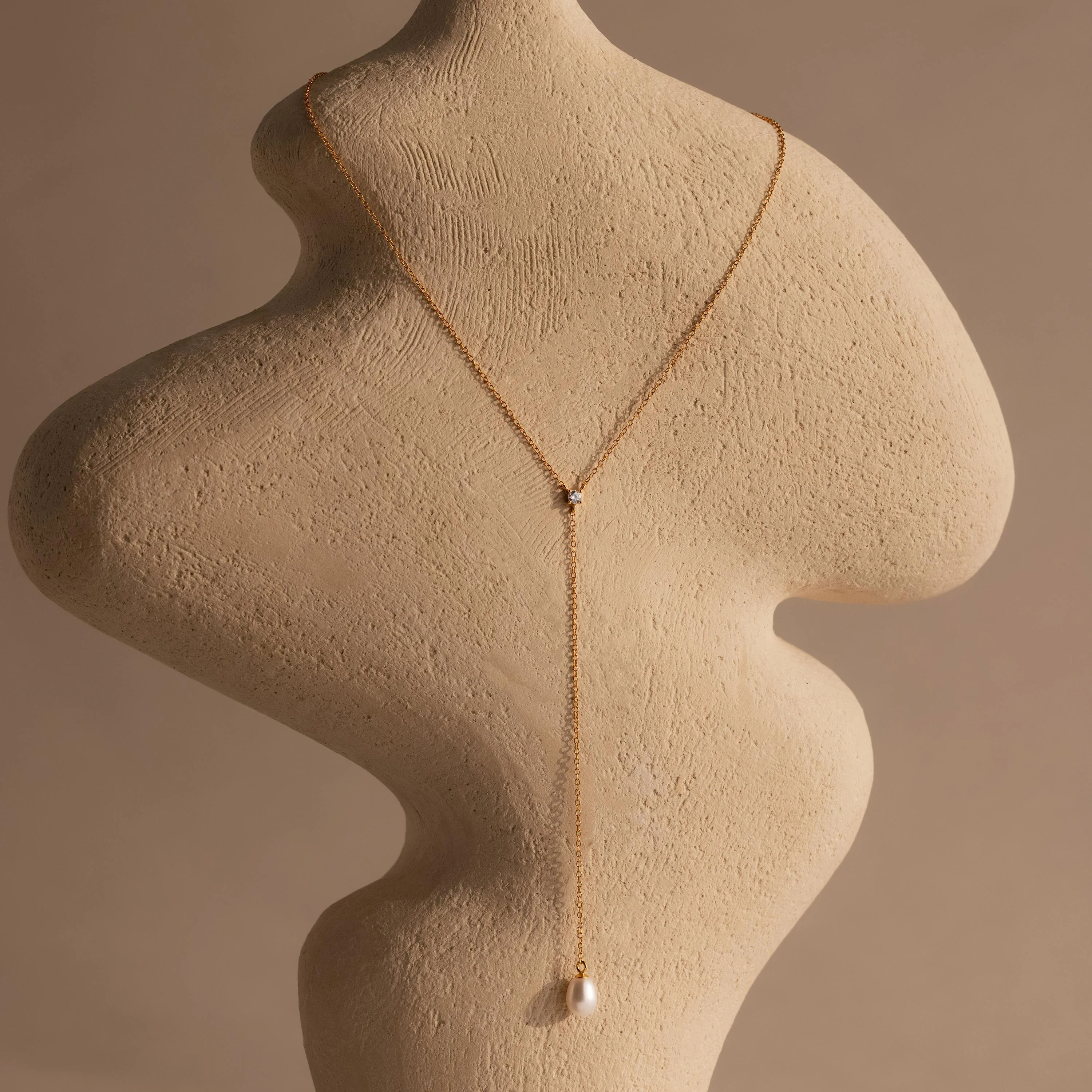 Pearl Drop Lariat Necklace in 18K Gold