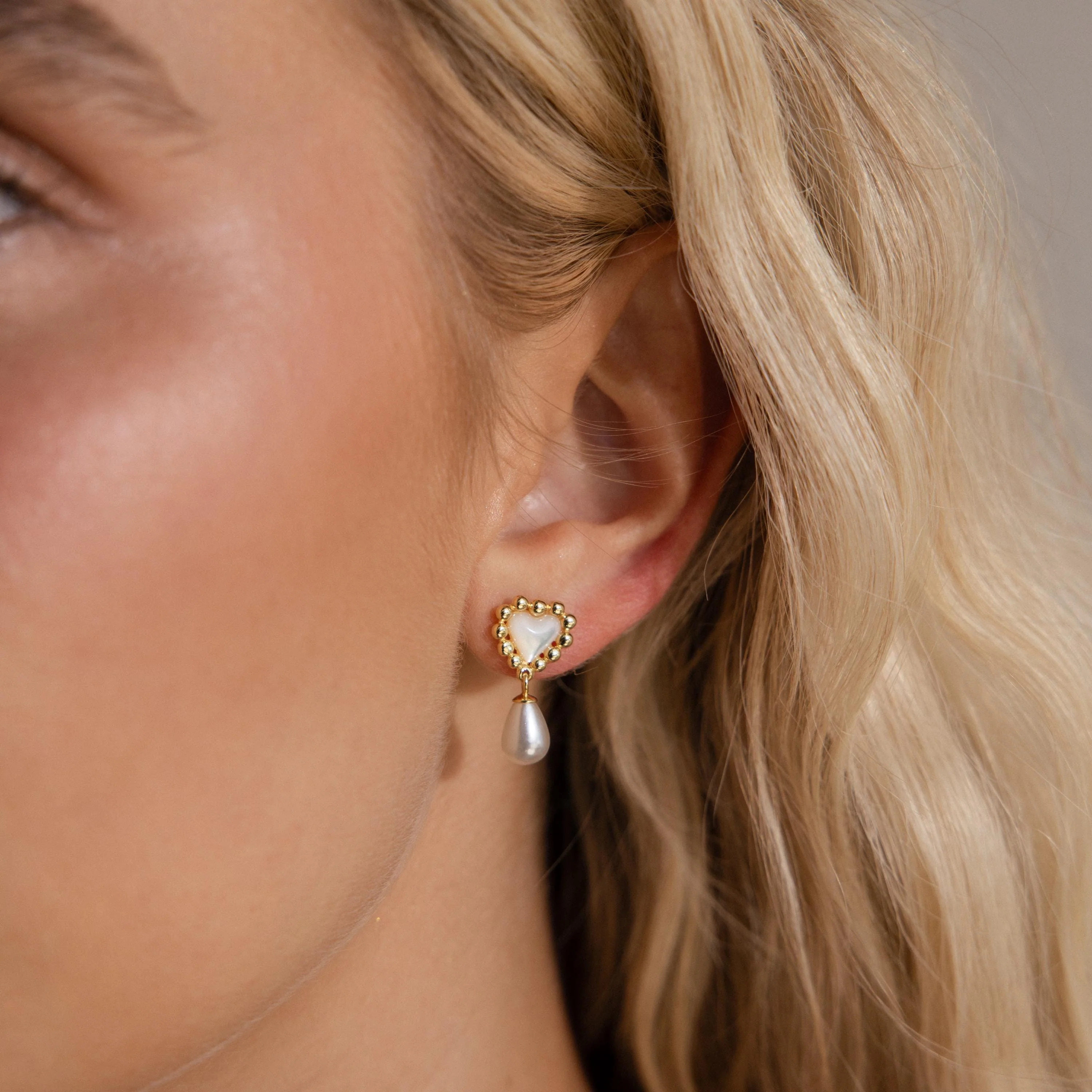 Pearl Heart Beaded Drop Studs in 18K Gold - Image 2