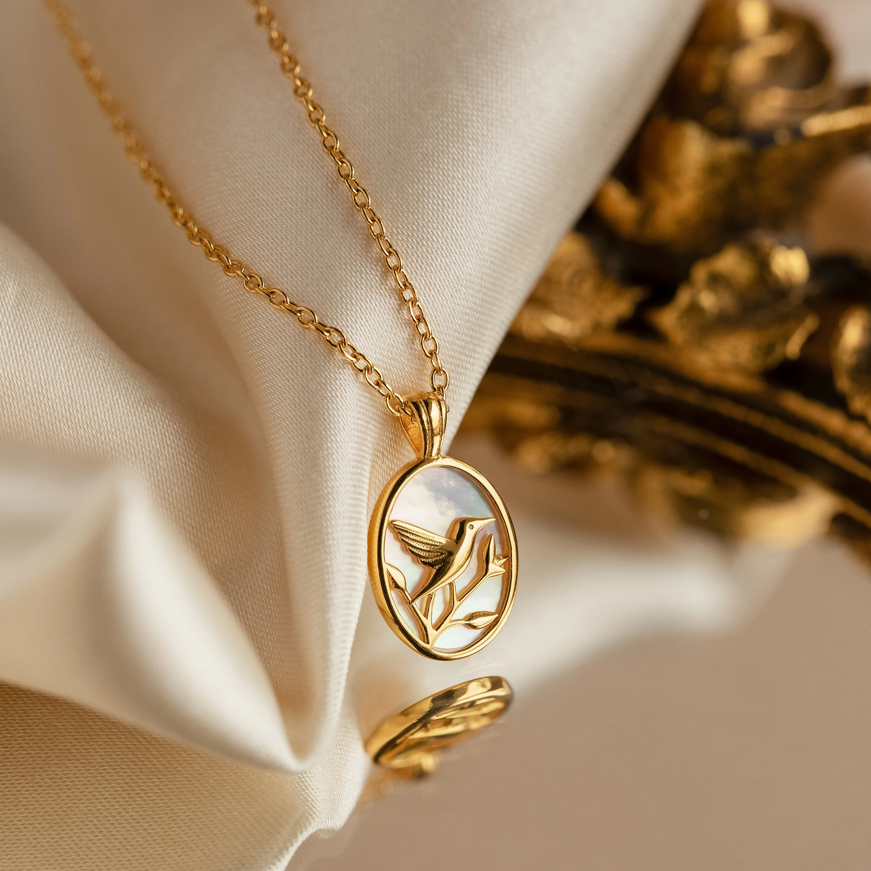 Pearl Hummingbird Necklace in 18K Gold
