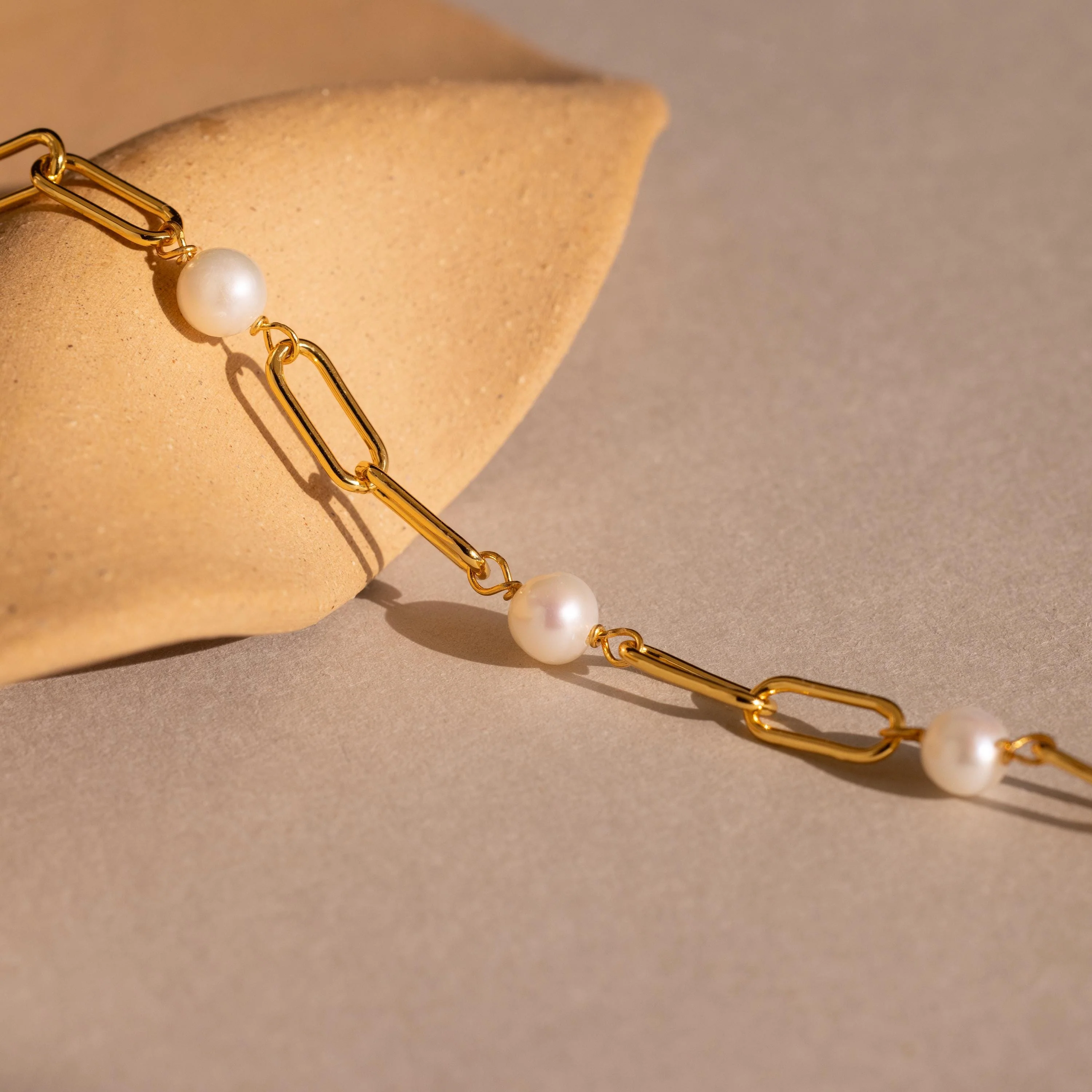 Pearl Station Paperclip Bracelet - Image 4
