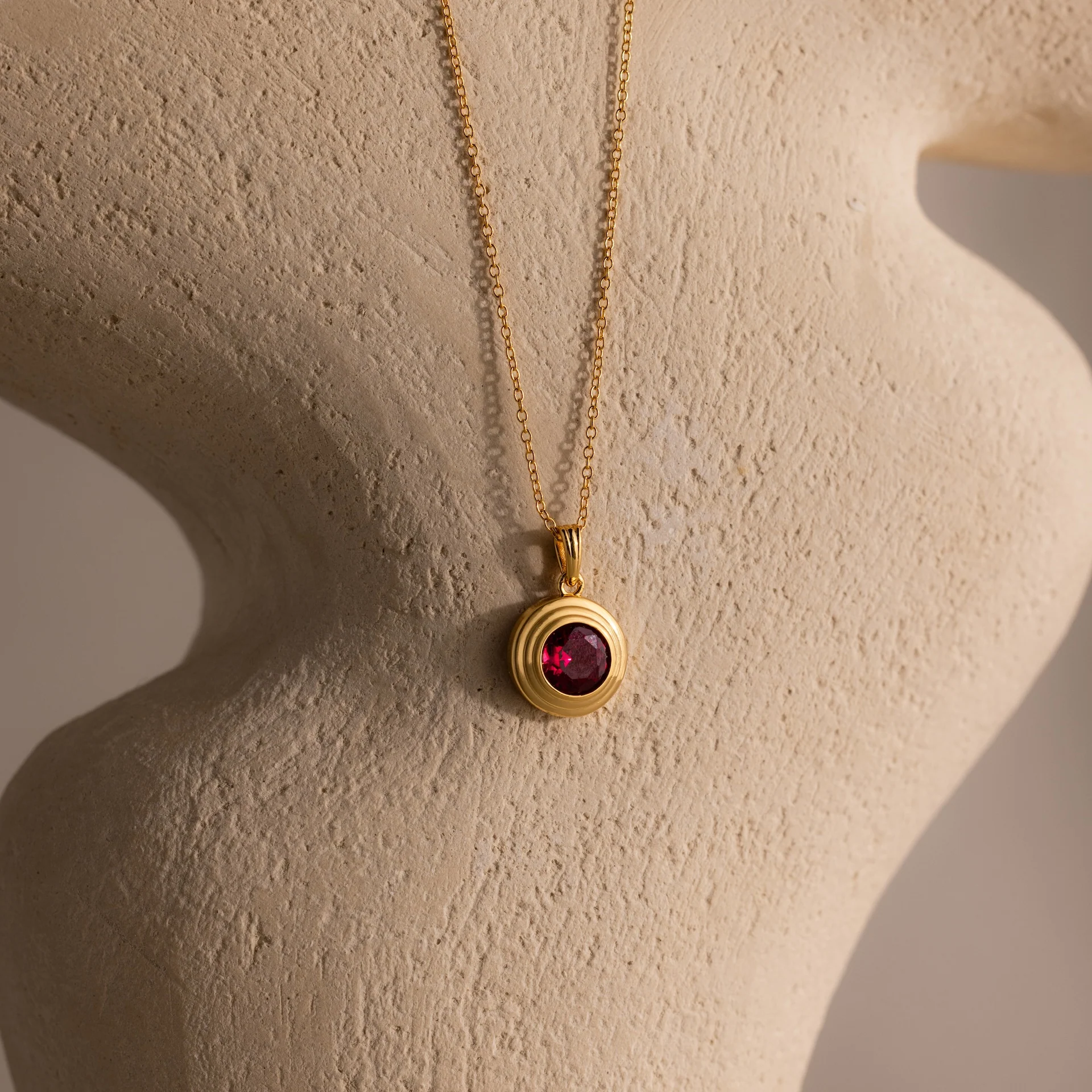 Ribbed Ruby Pendant Necklace