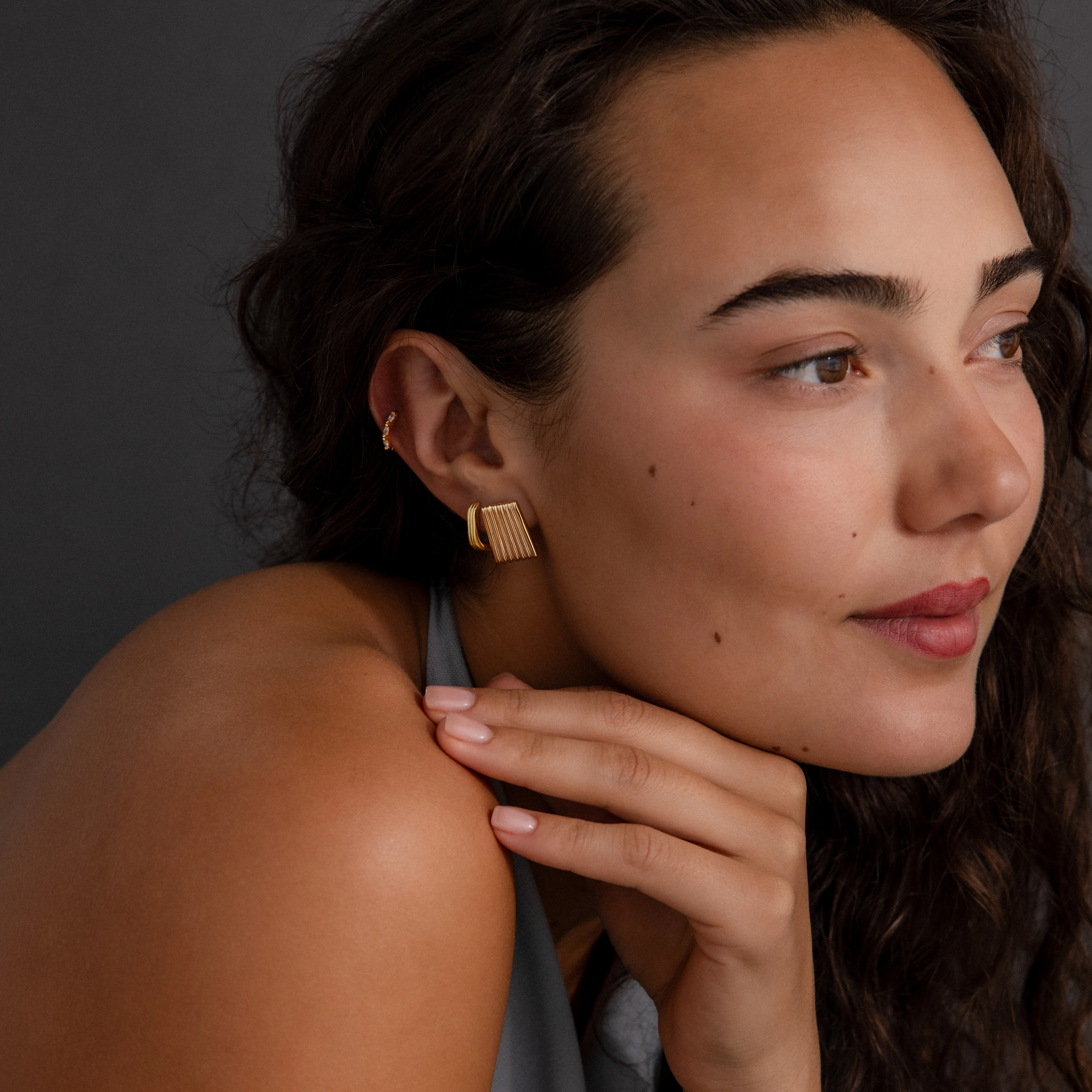 Ribbed Earrings - Image 8