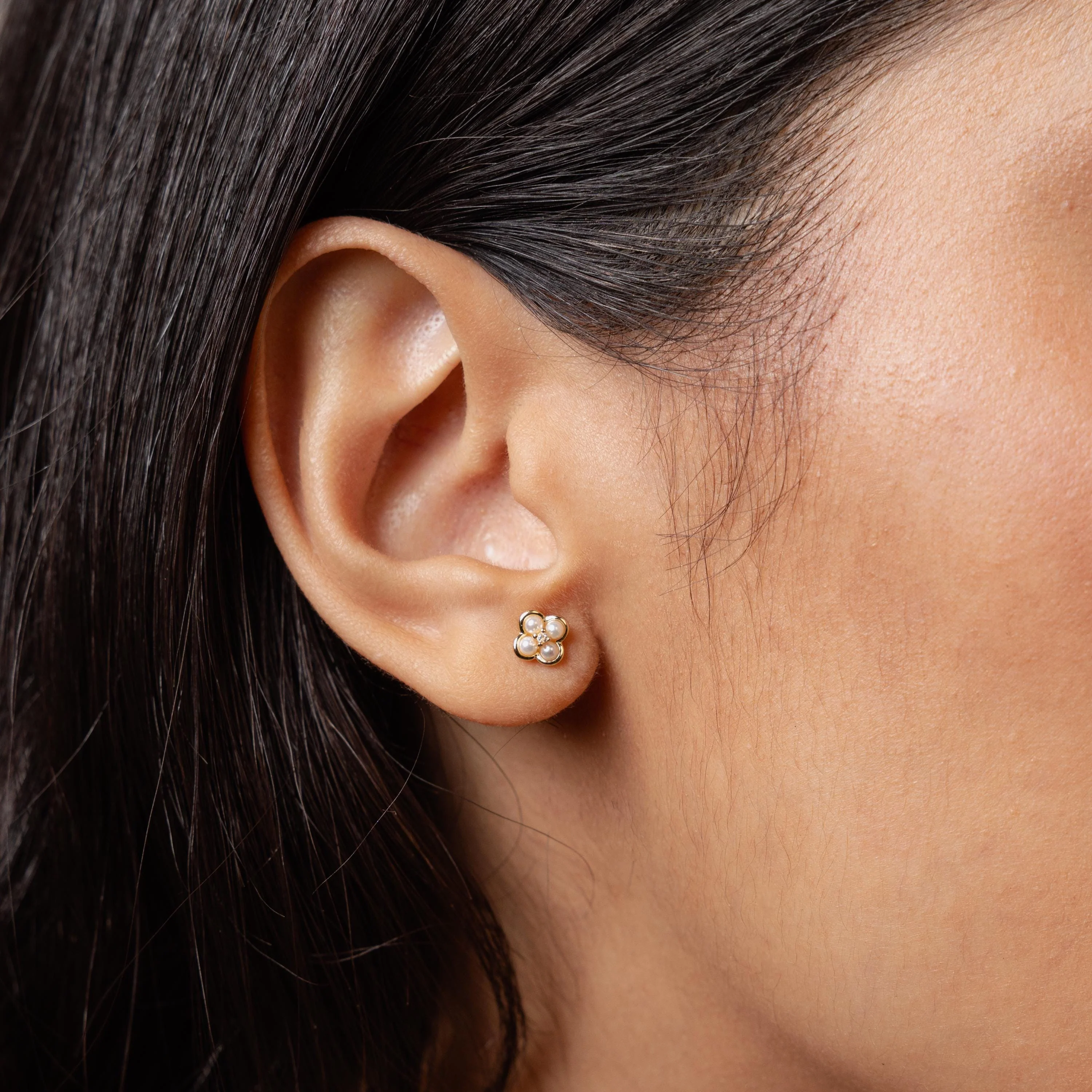 Rounded Pearl Flower Studs in 18K Gold - Image 2