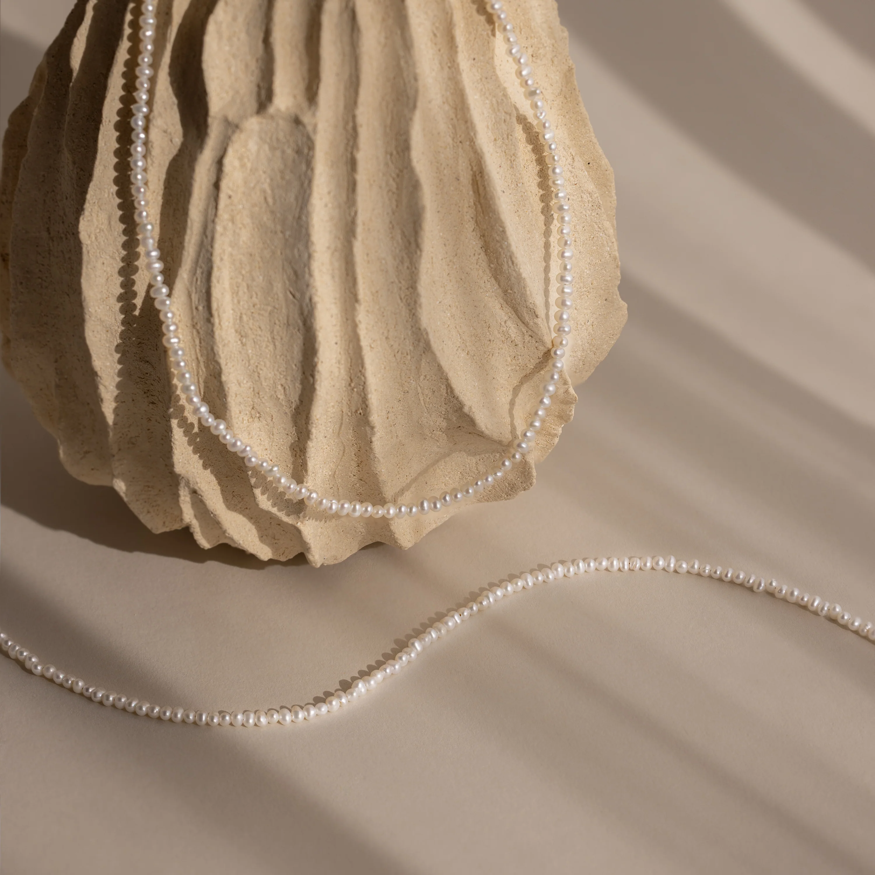 Summer Pearl Beaded Necklace in Silver - Image 7