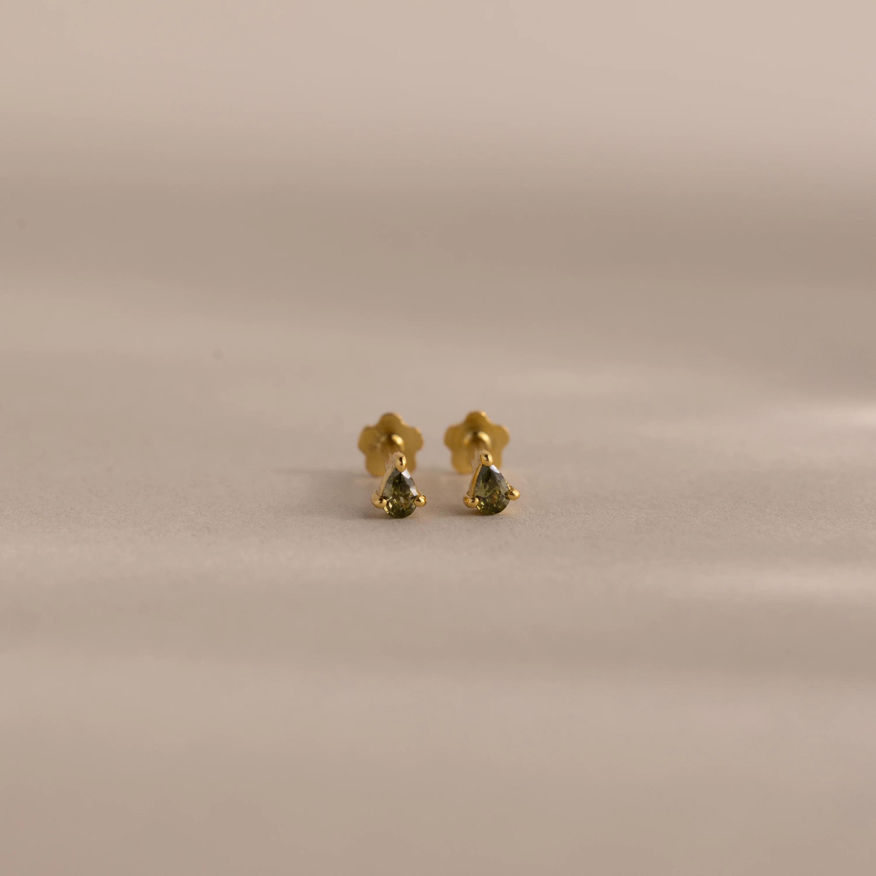 Teardrop Peridot Flatback Studs