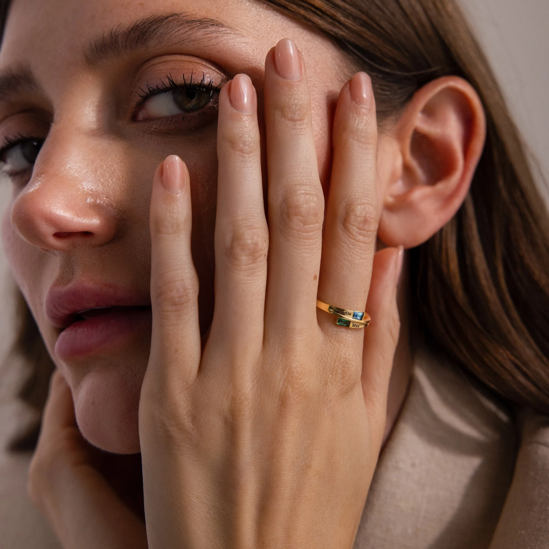 Toi et Moi Baguette Name Ring in 18K Gold - Image 6